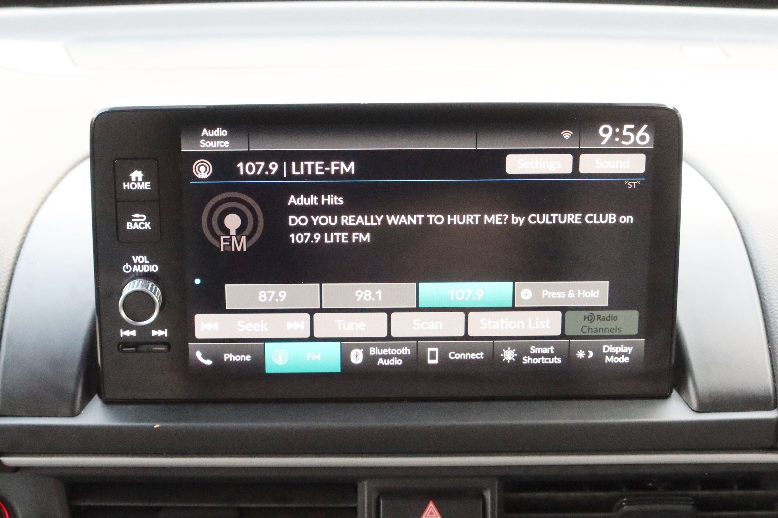 2023 Honda Pilot EX-L - Photo 24