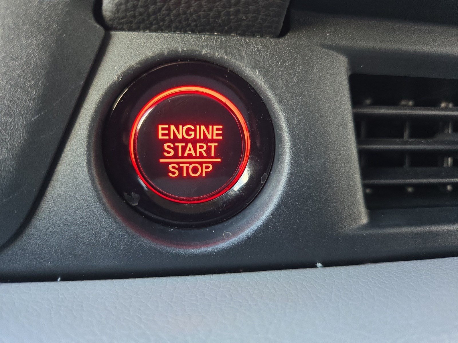 2024 Honda Pilot Touring - Photo 31