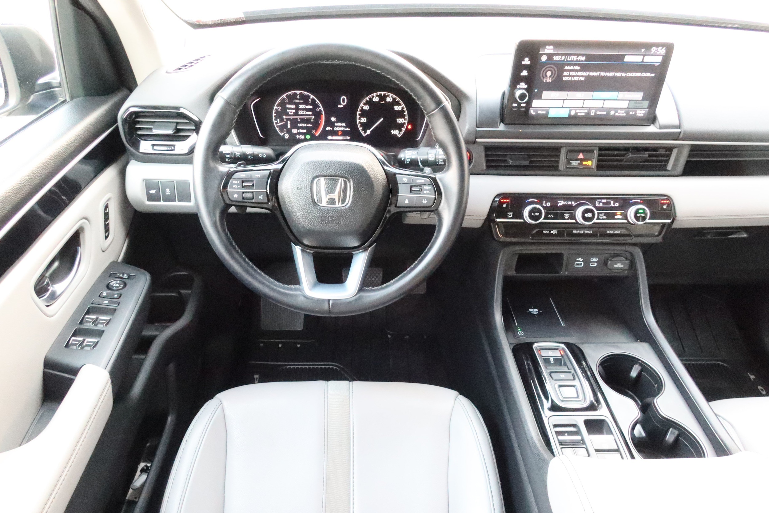 2023 Honda Pilot EX-L - Photo 18