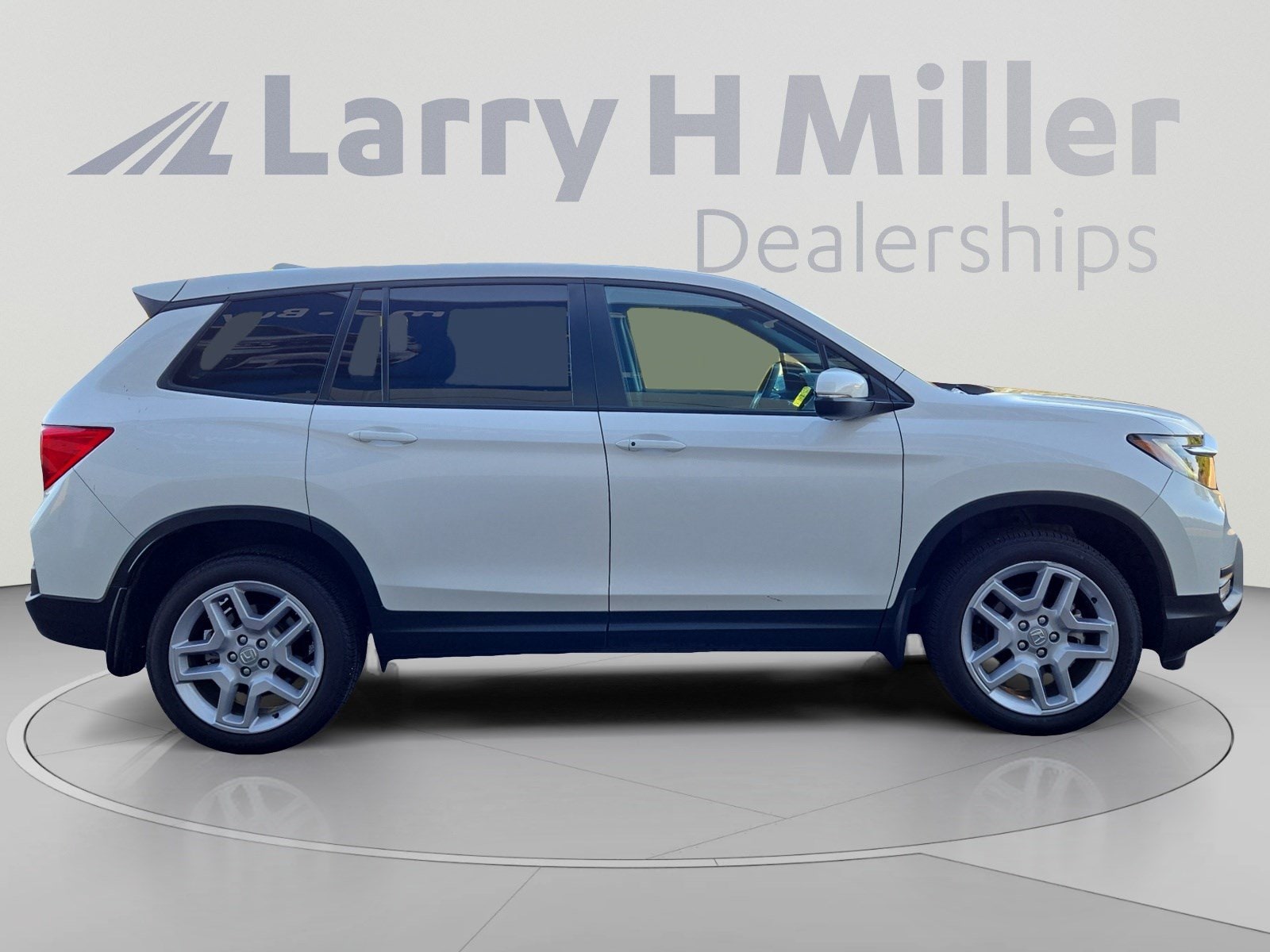 2024 Honda Passport EX-L - Photo 7