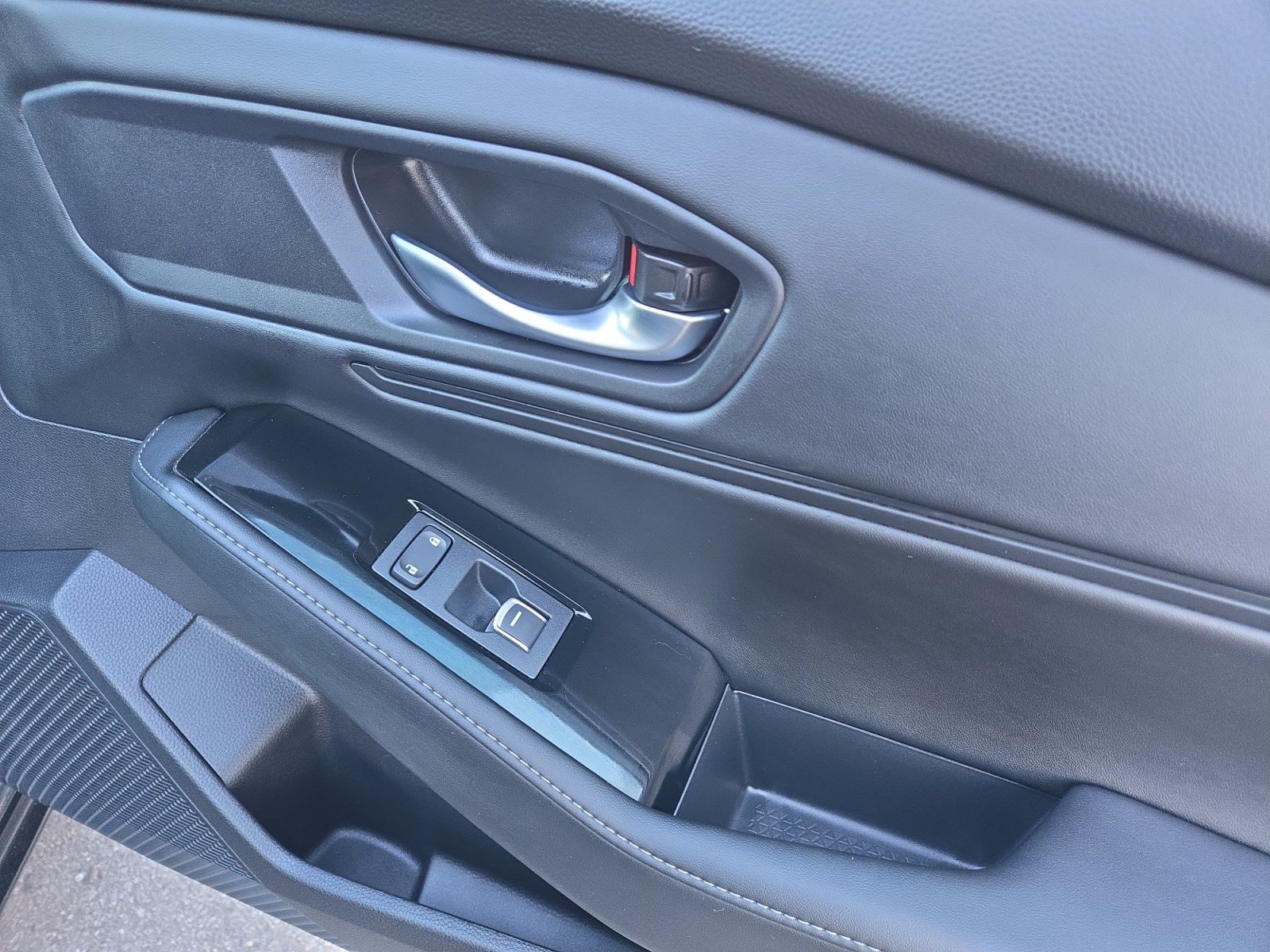 2025 Honda Accord Hybrid Touring - Photo 17