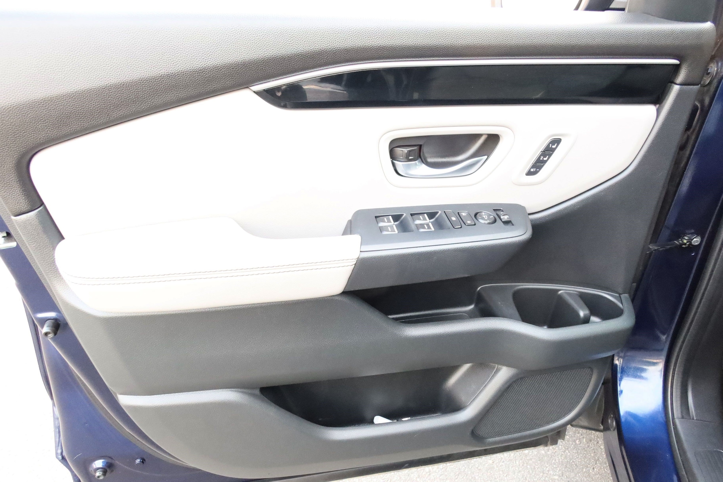 2023 Honda Pilot EX-L - Photo 14