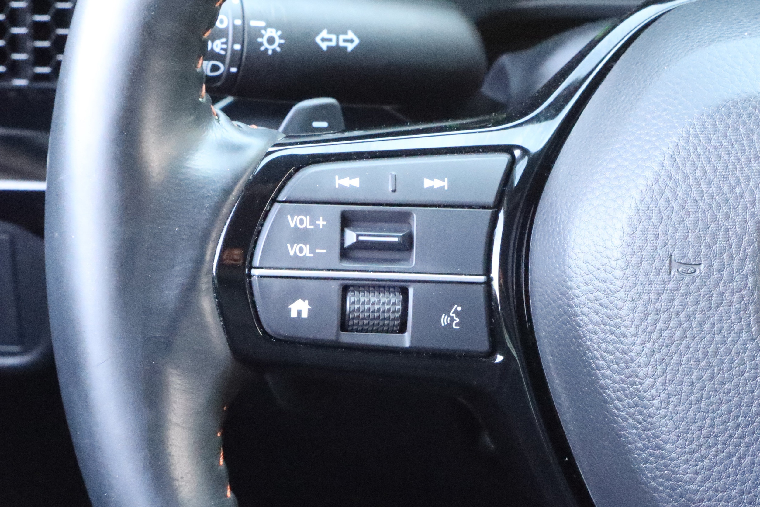 2024 Honda CR-V Sport Touring - Photo 21