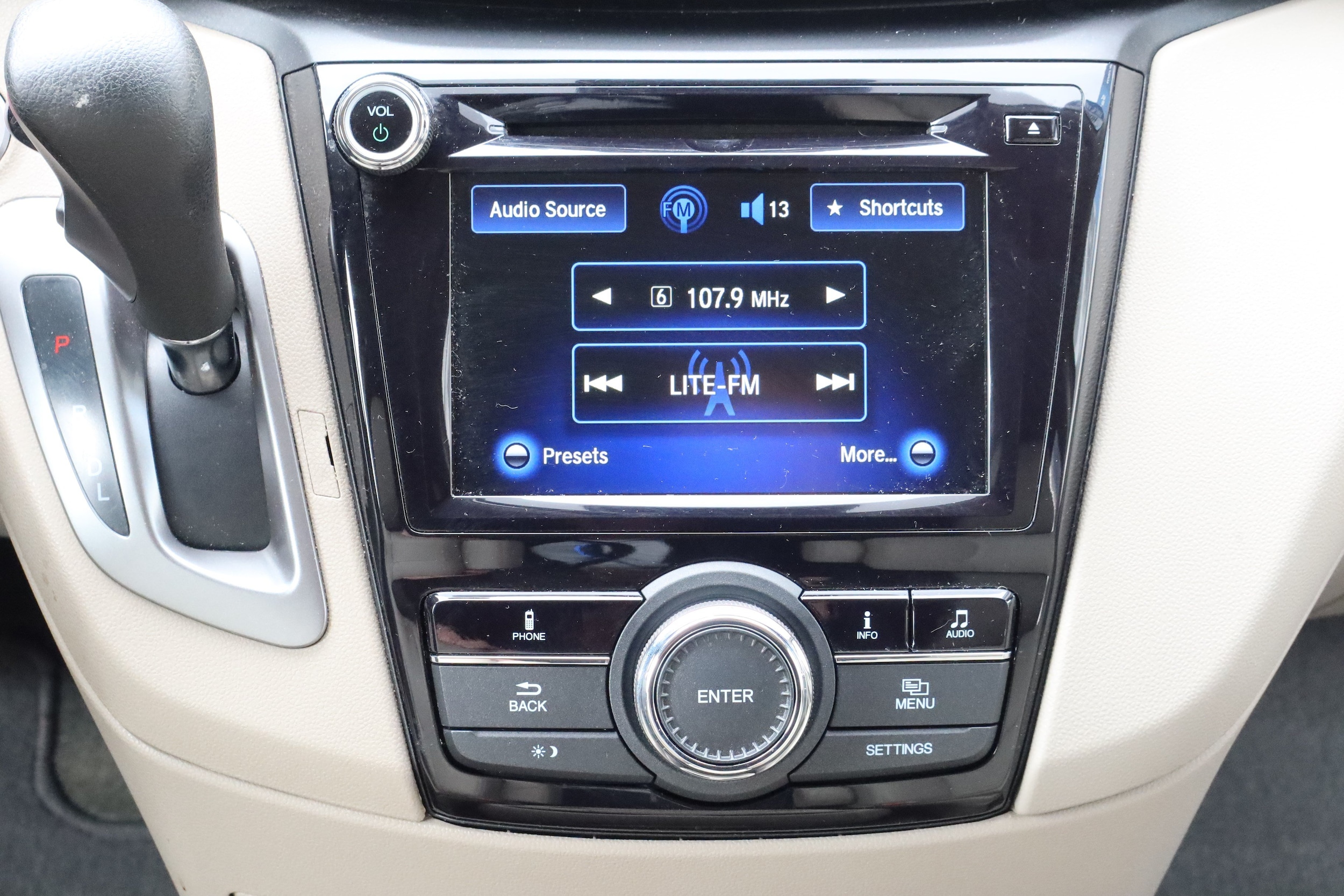 2016 Honda Odyssey EX-L - Photo 26