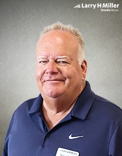 Staff member Steven Jones from ID_cb596dd99566