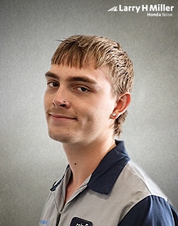 Staff member Declan from ID_e97dc36df241