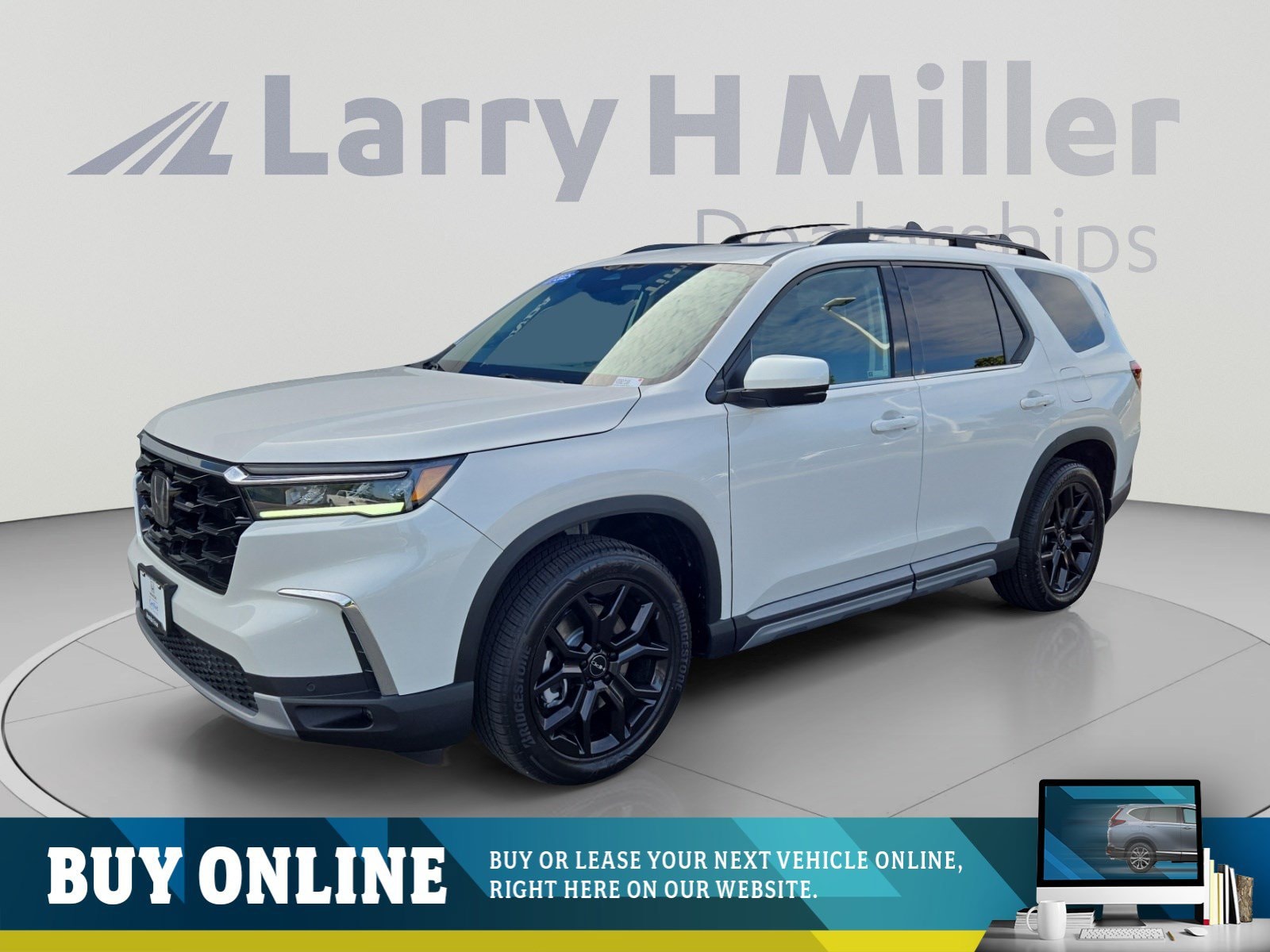 2025 Honda Pilot Touring AWD's photo