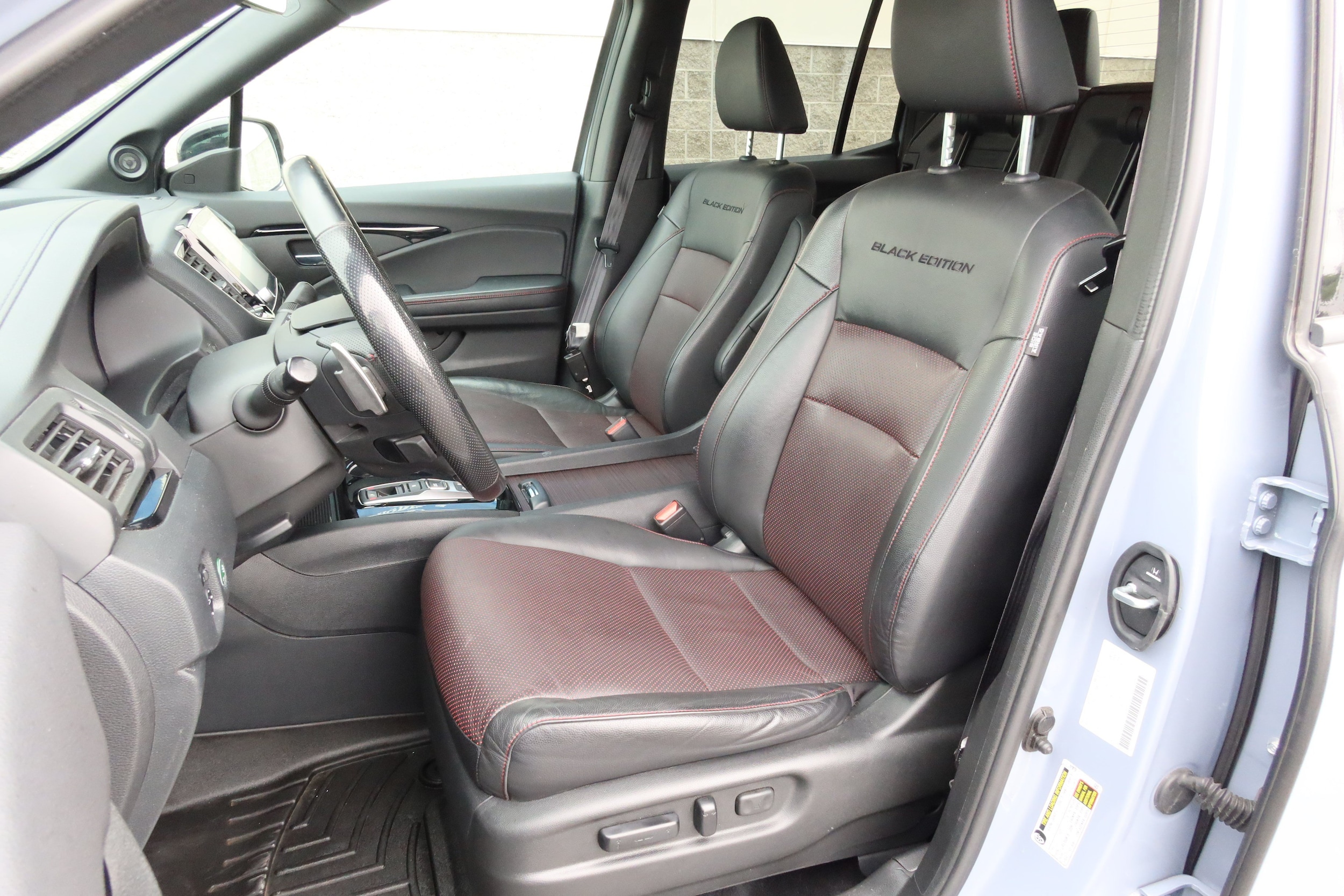 2023 Honda Ridgeline Black Edition - Photo 12