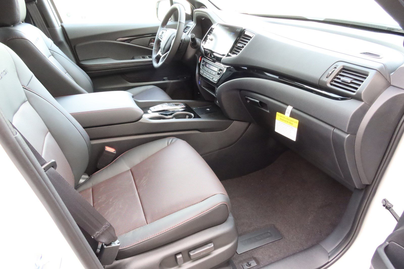 2026 Honda Ridgeline Black Edition - Photo 37