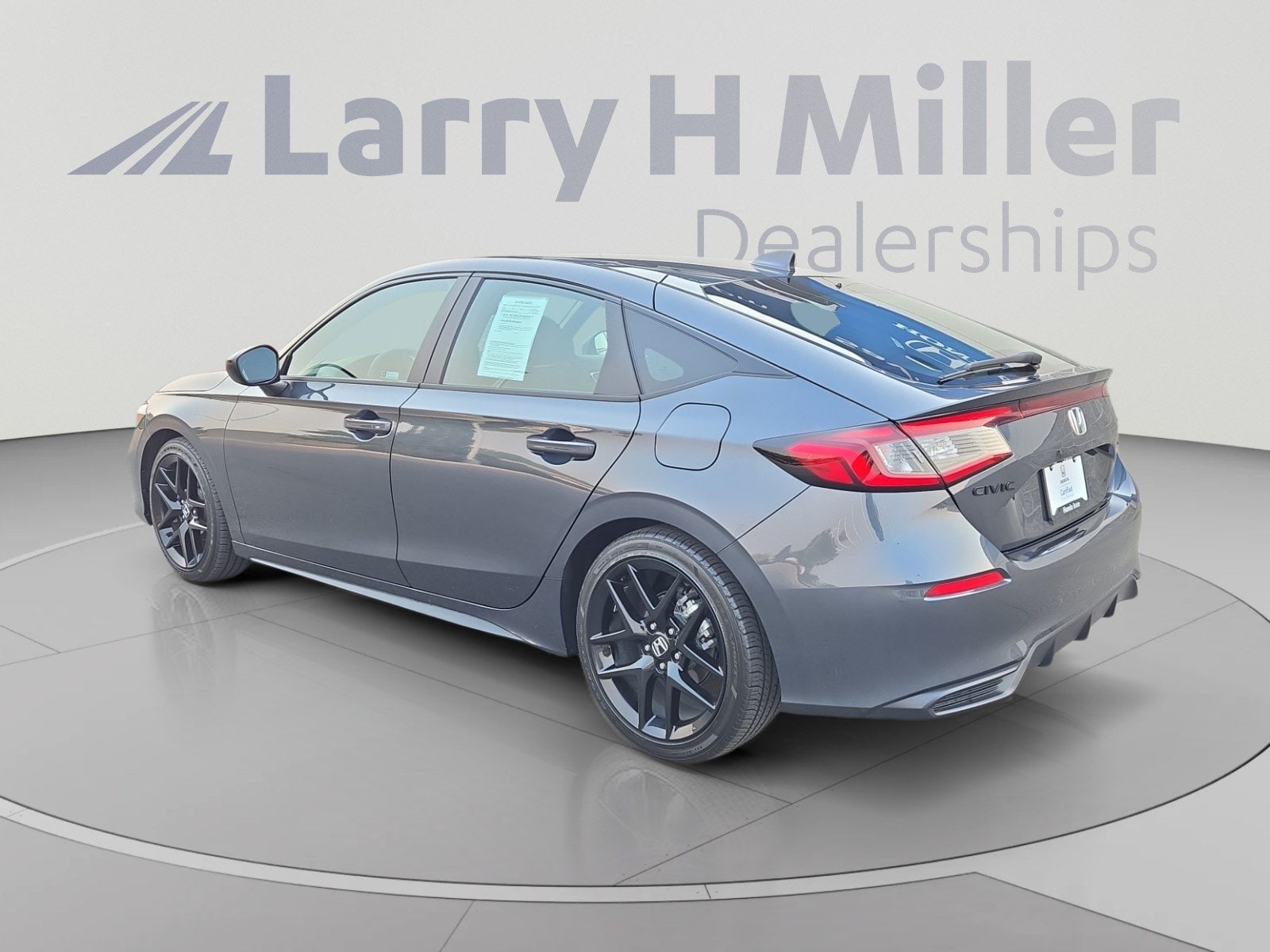2026 Honda Civic Hatchback Sport - Photo 4