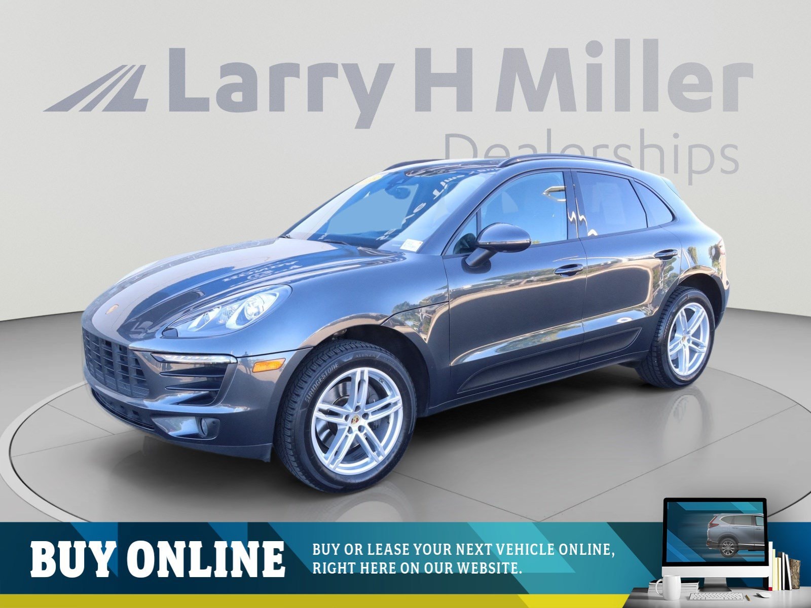 2018 Porsche Macan -'s photo