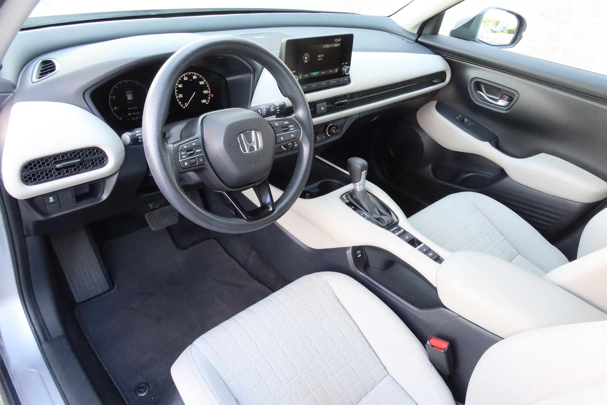 2024 Honda HR-V LX - Photo 11