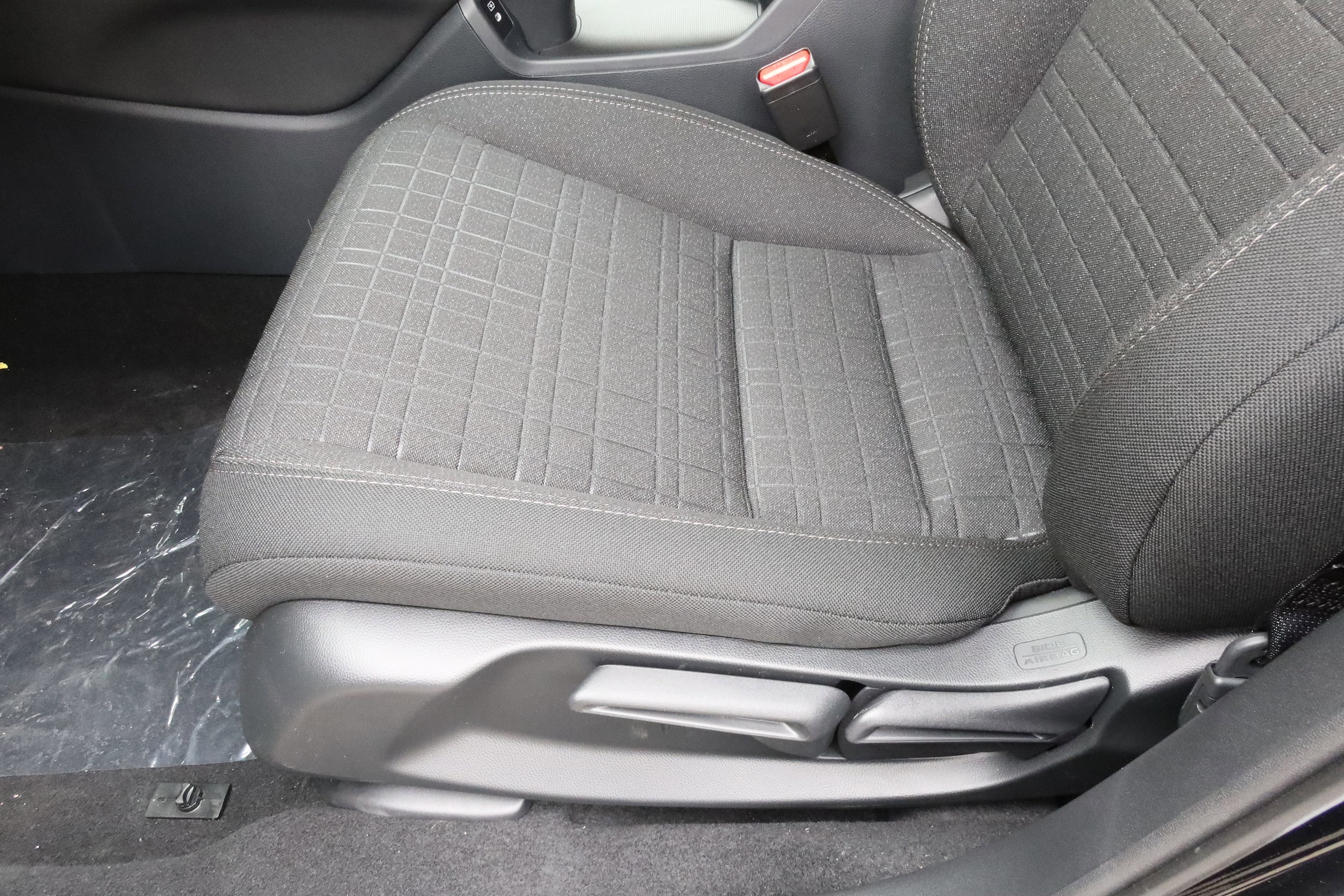 2026 Honda HR-V LX - Photo 13