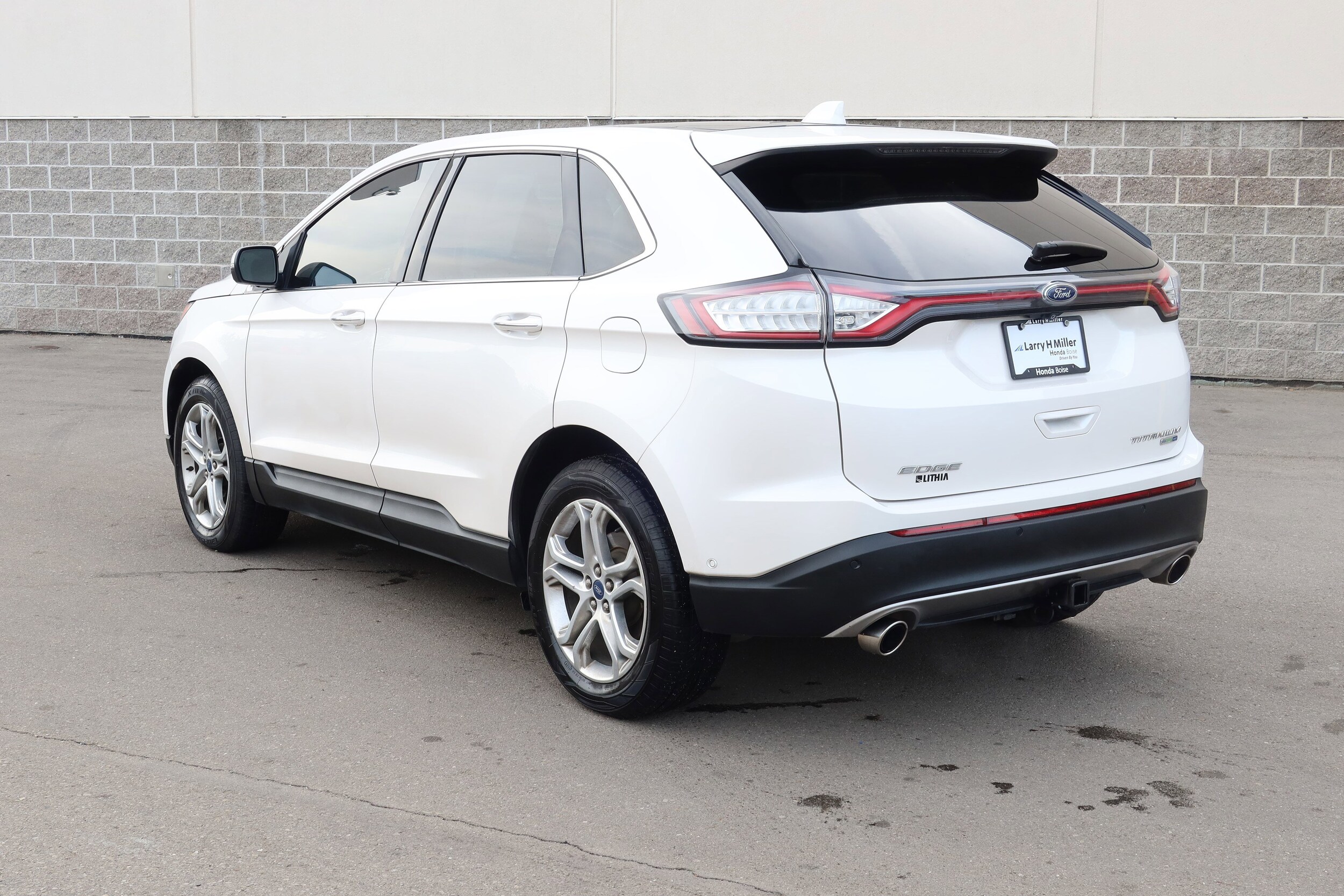2018 Ford Edge Titanium photo 3