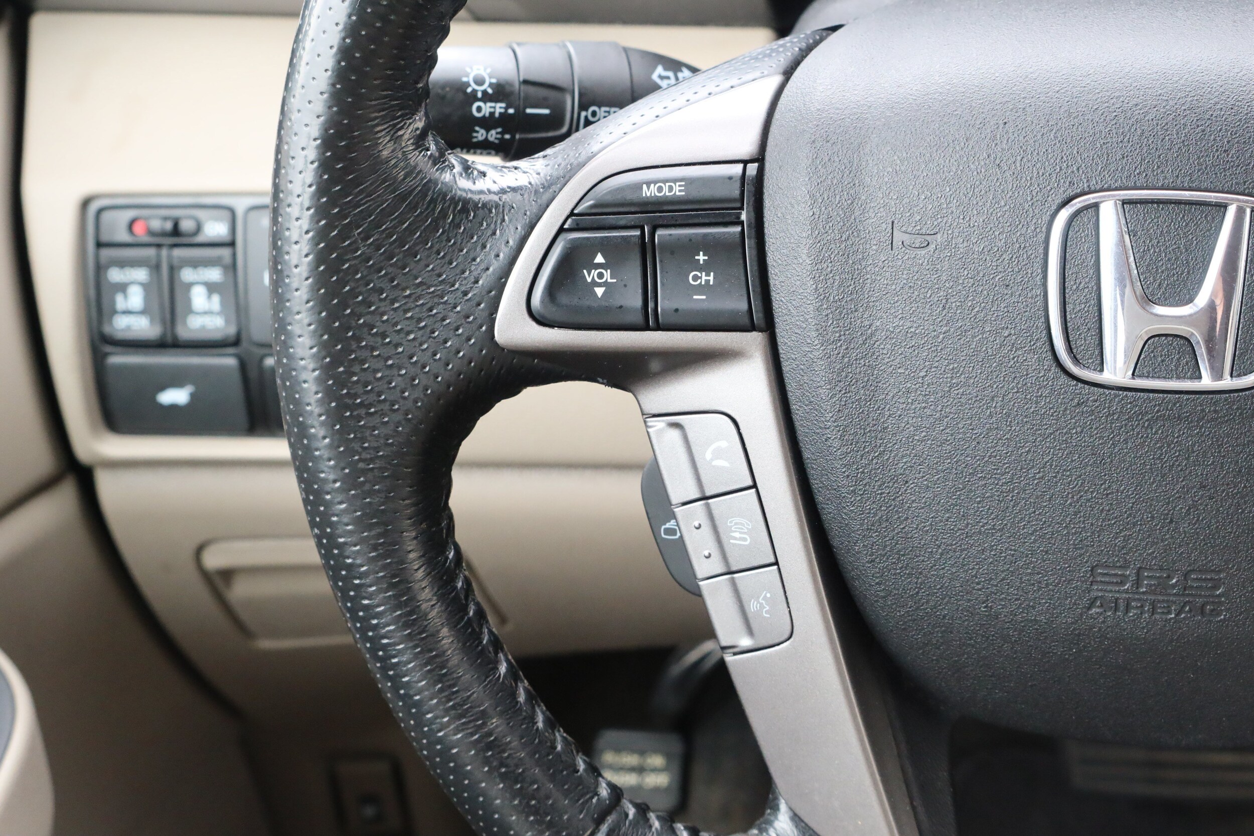 2016 Honda Odyssey EX-L - Photo 21