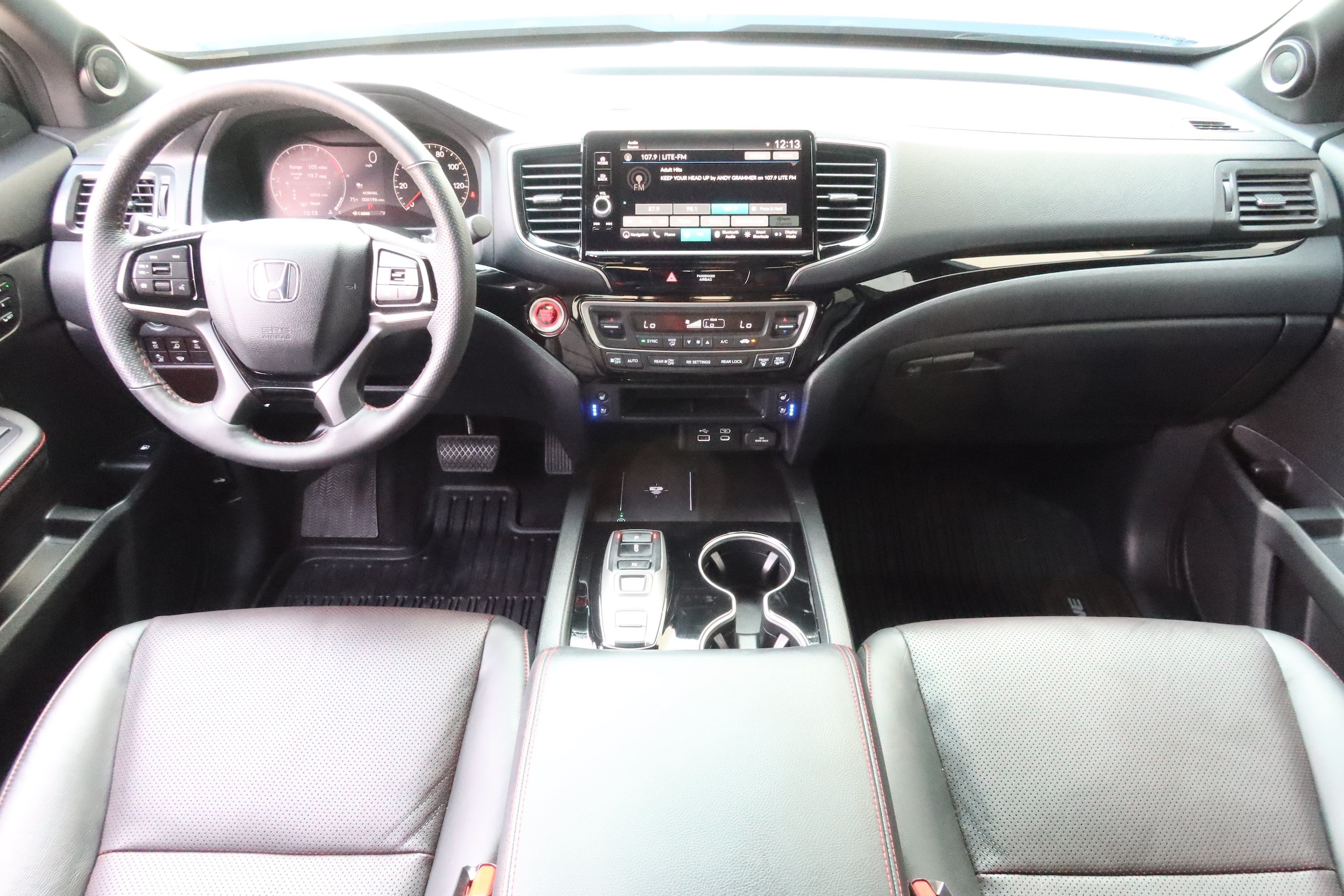 2024 Honda Ridgeline Black Edition - Photo 17