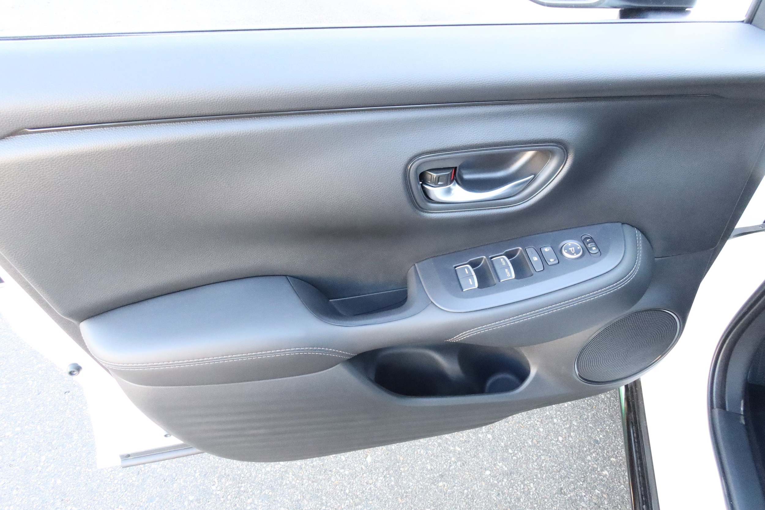 2026 Honda HR-V EX-L - Photo 14