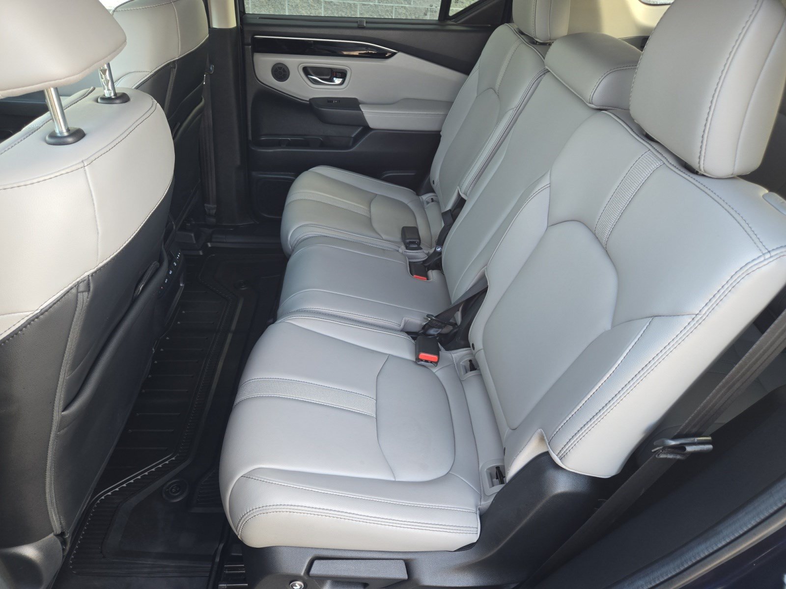 2024 Honda Pilot Touring - Photo 18