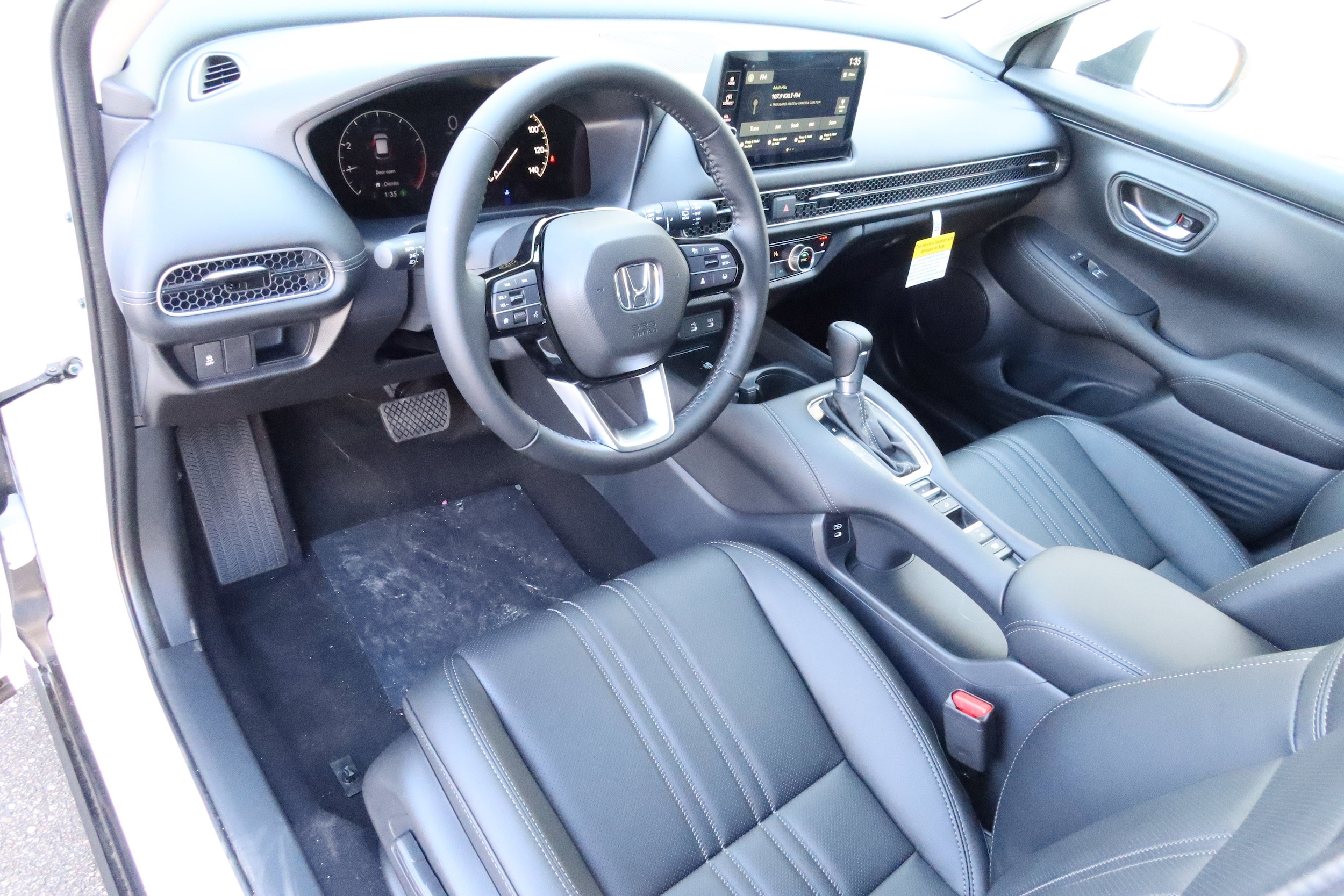 2026 Honda HR-V EX-L - Photo 11