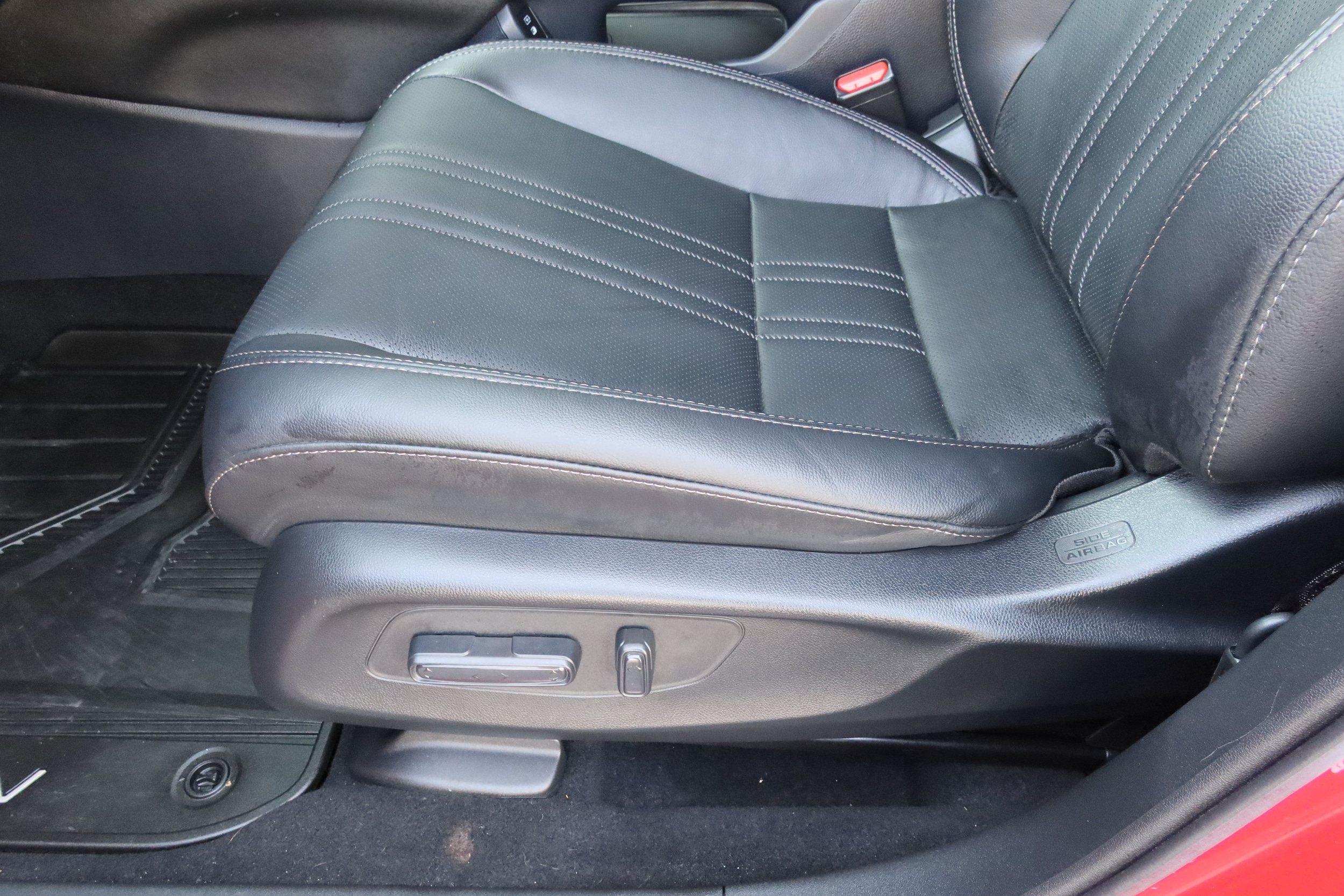 2025 Honda HR-V EX-L - Photo 13