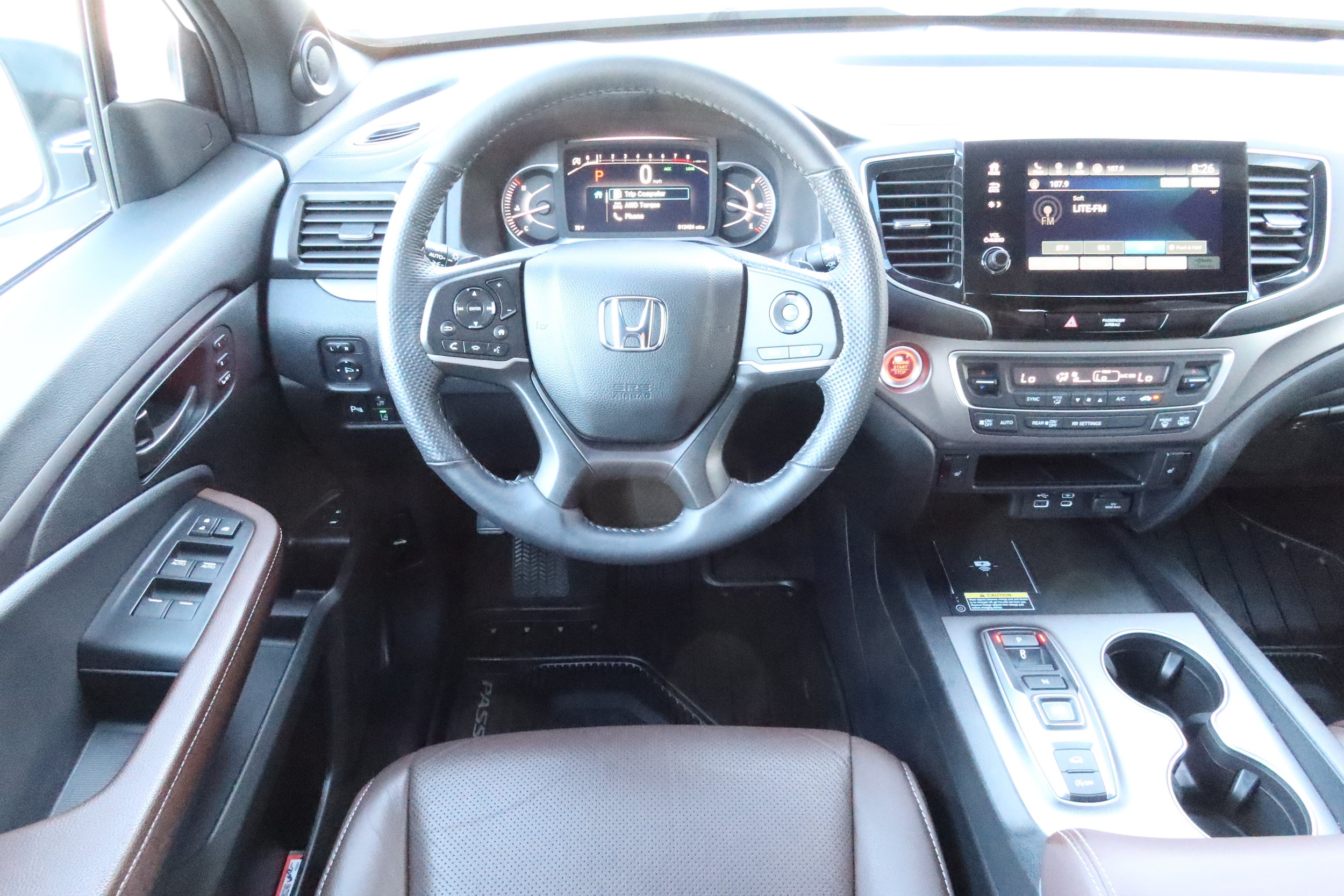 2024 Honda Passport EX-L - Photo 18