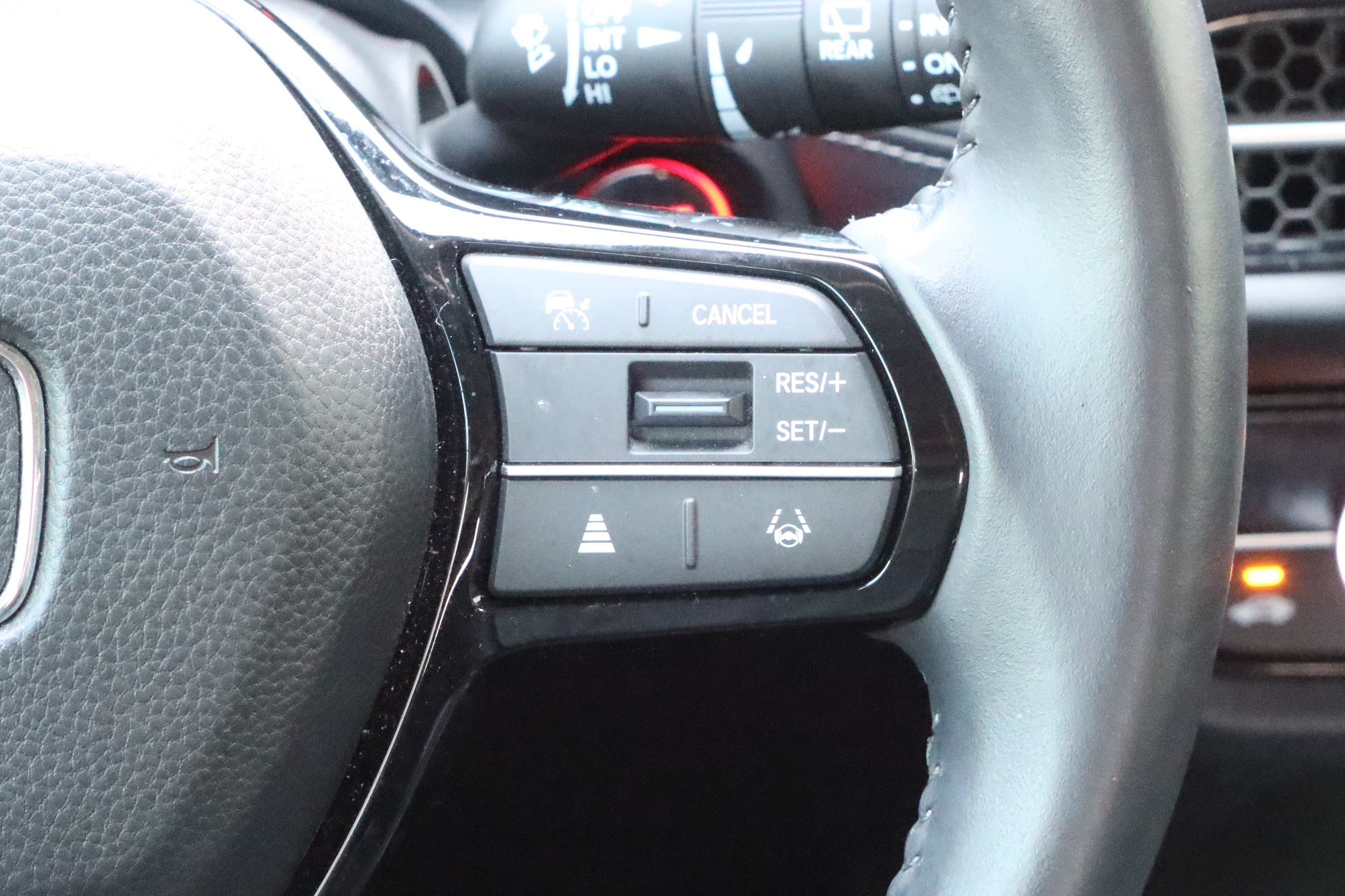 2025 Honda HR-V EX-L - Photo 22
