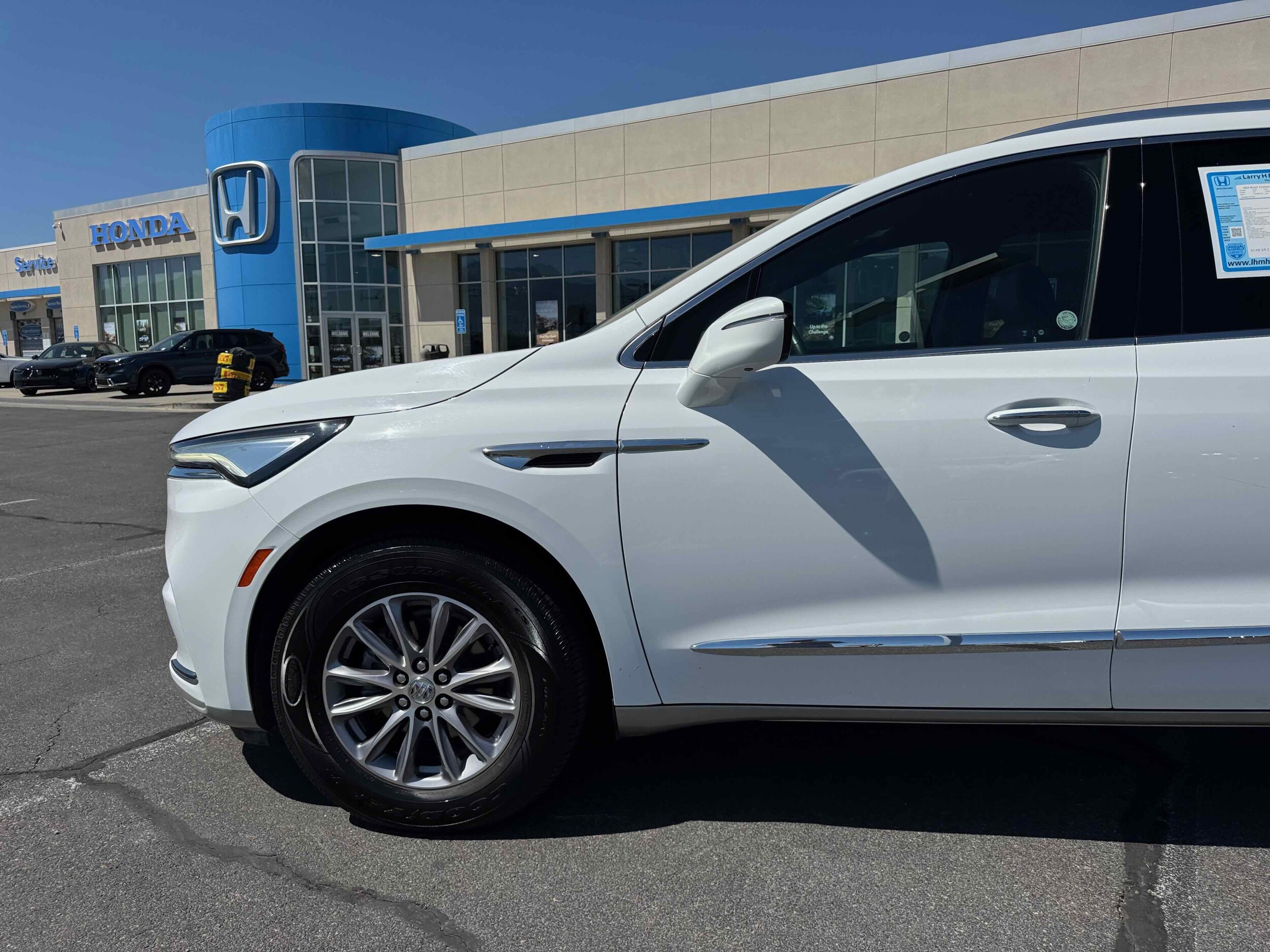 2024 Buick Enclave Premium photo 3