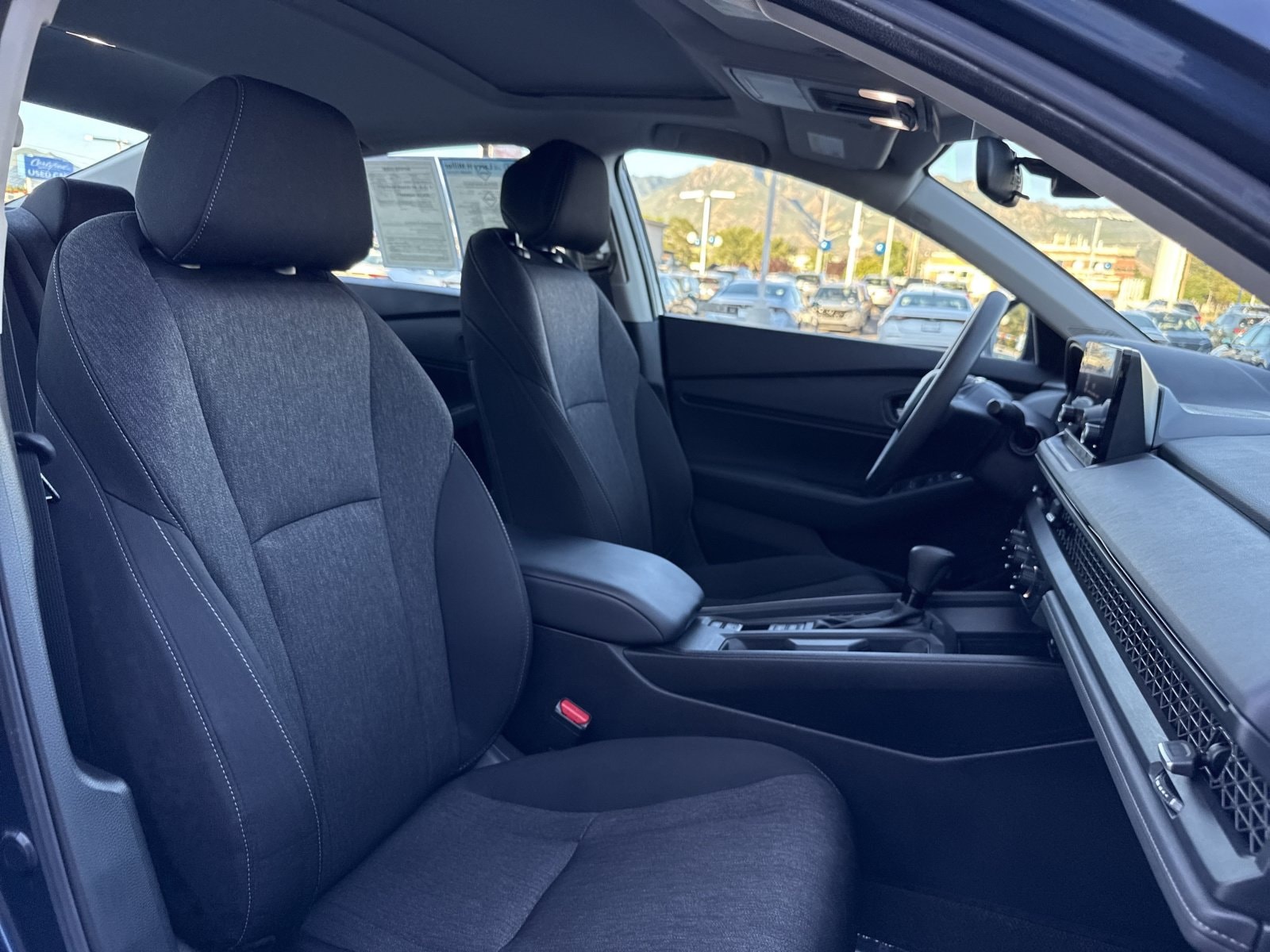 2025 Honda Accord SE - Photo 30