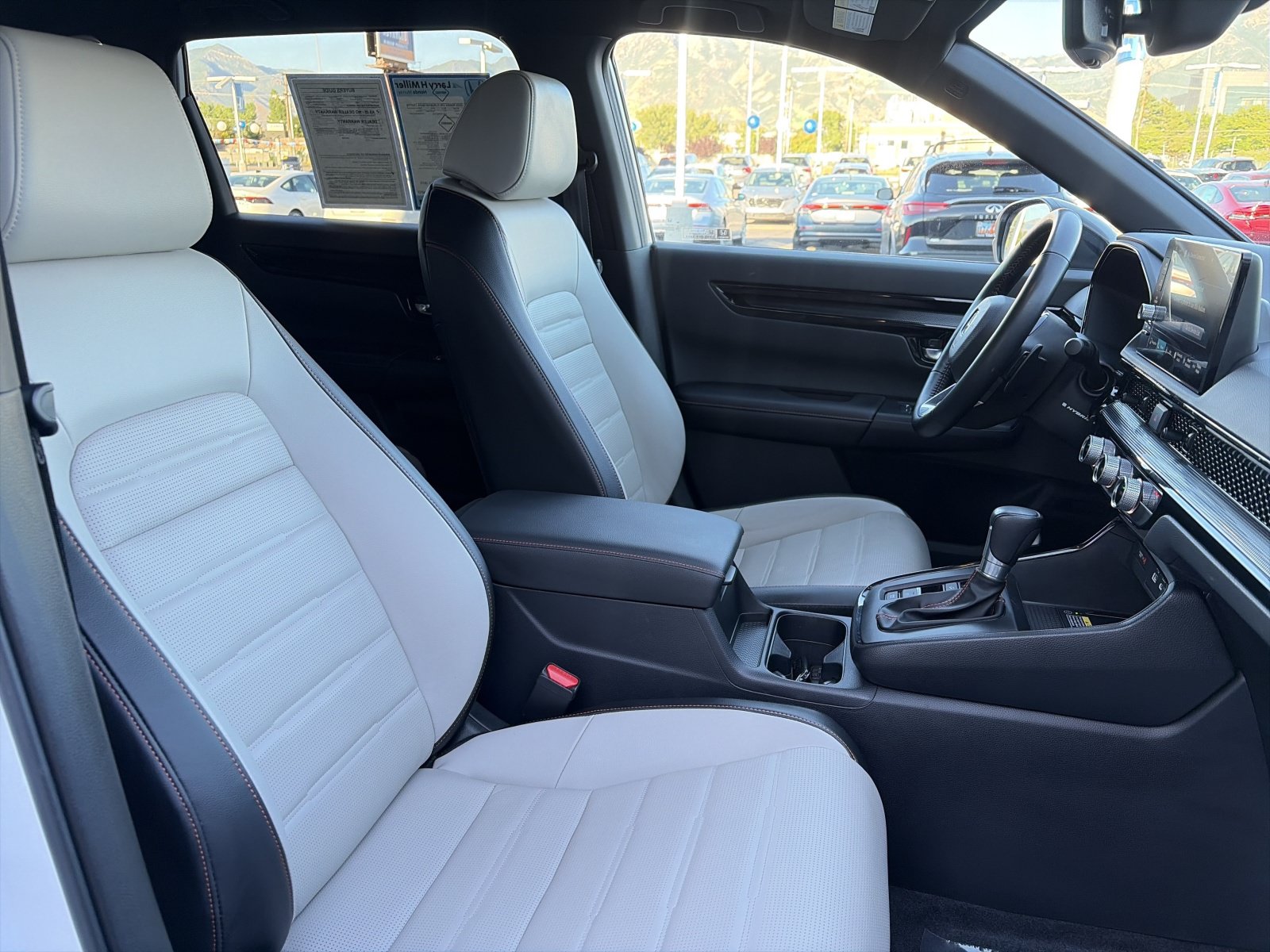 2025 Honda CR-V Sport Touring - Photo 30