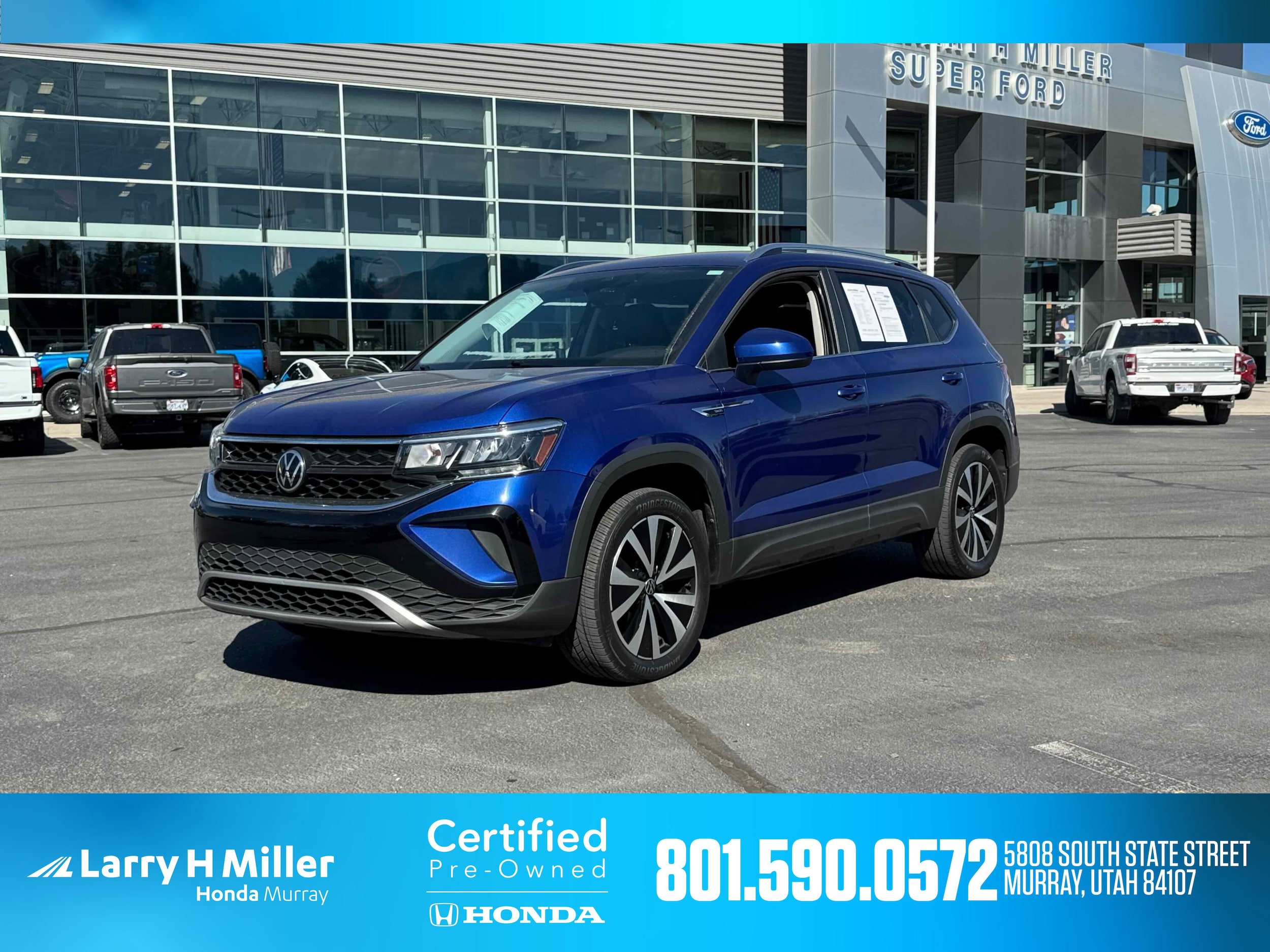 2022 Volkswagen Taos SE's photo