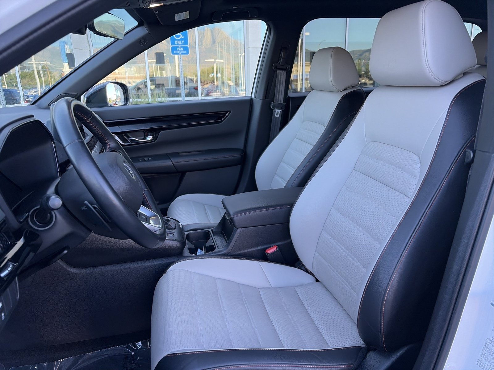 2025 Honda CR-V Sport Touring - Photo 13
