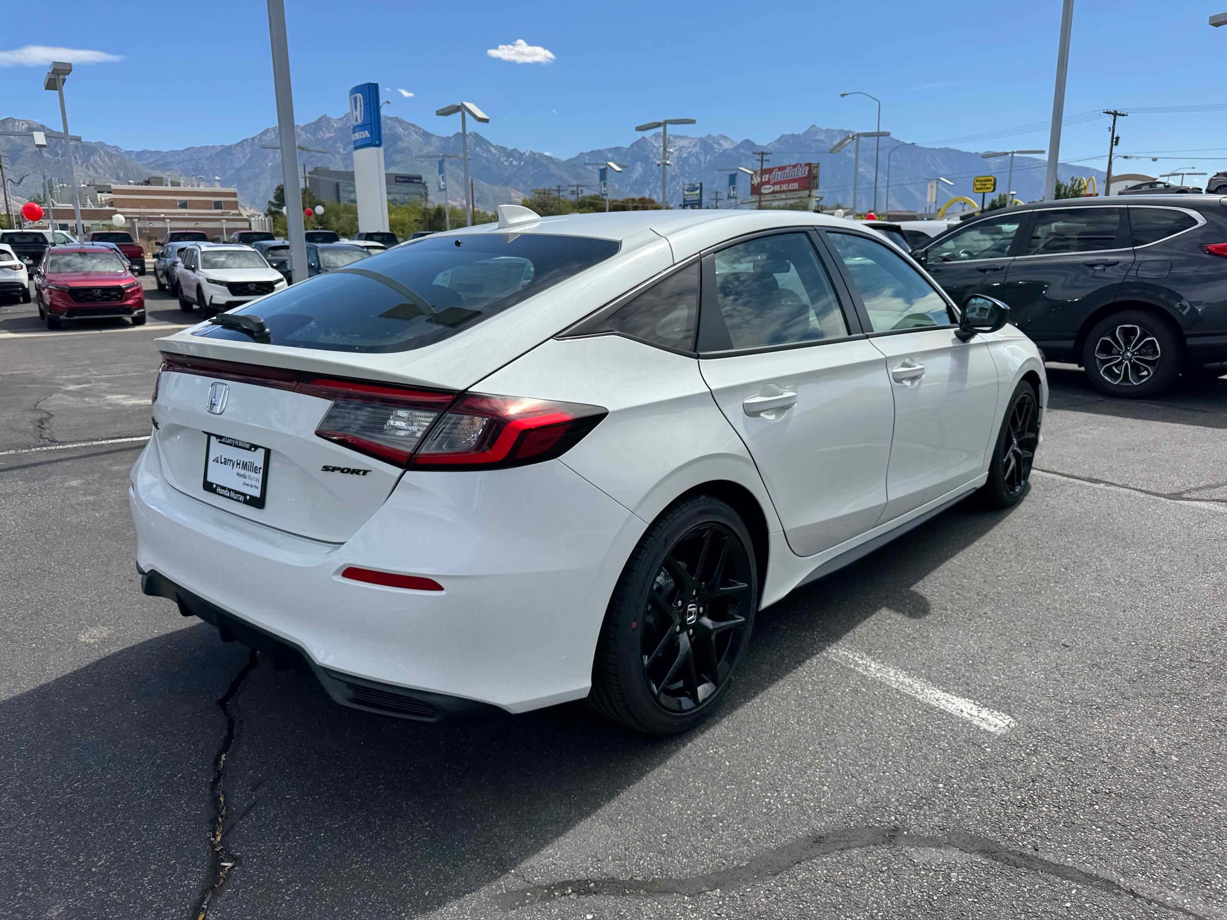 2026 Honda Civic Hatchback Sport - Photo 8