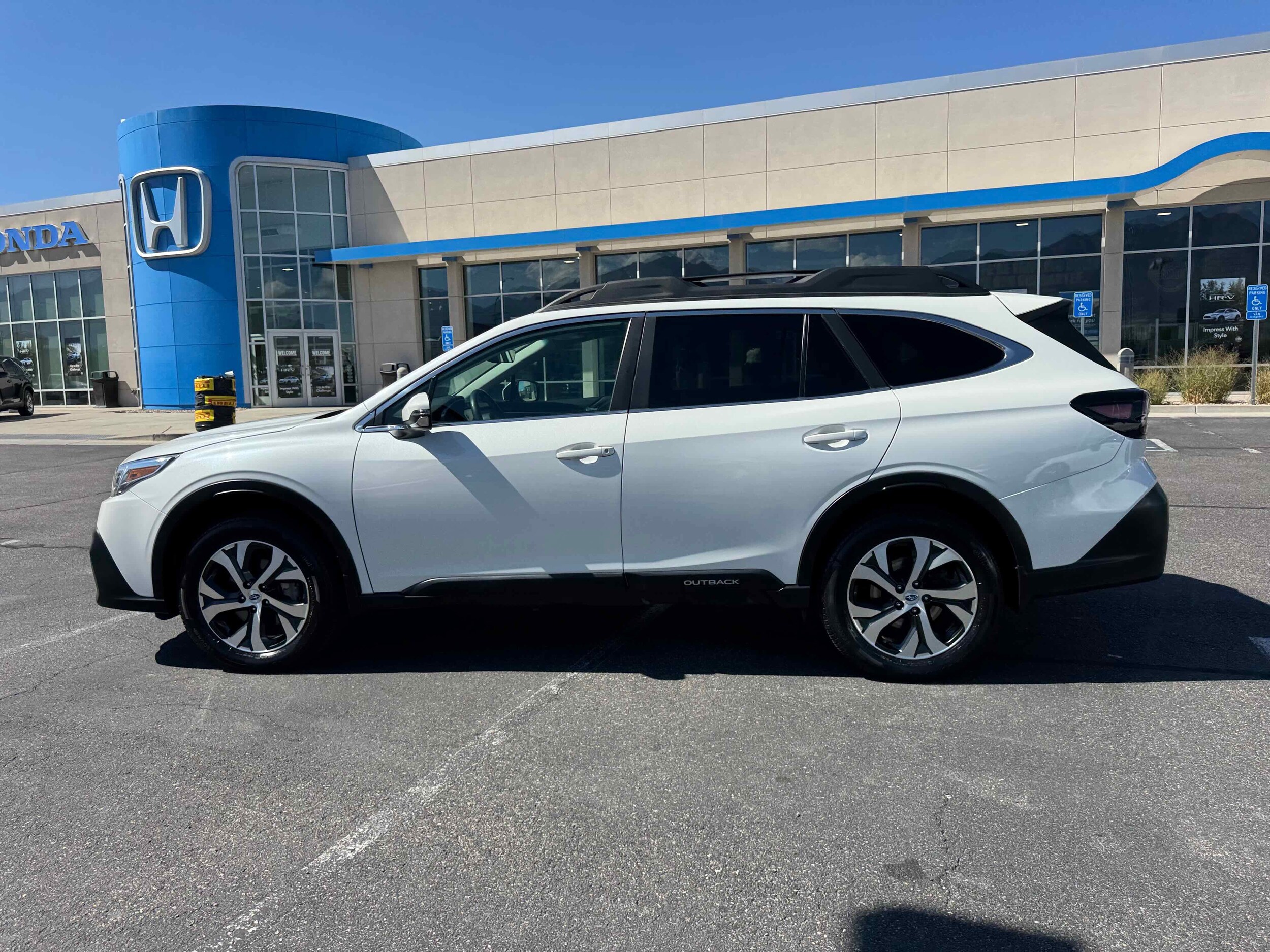 2021 Subaru Outback Limited photo 4
