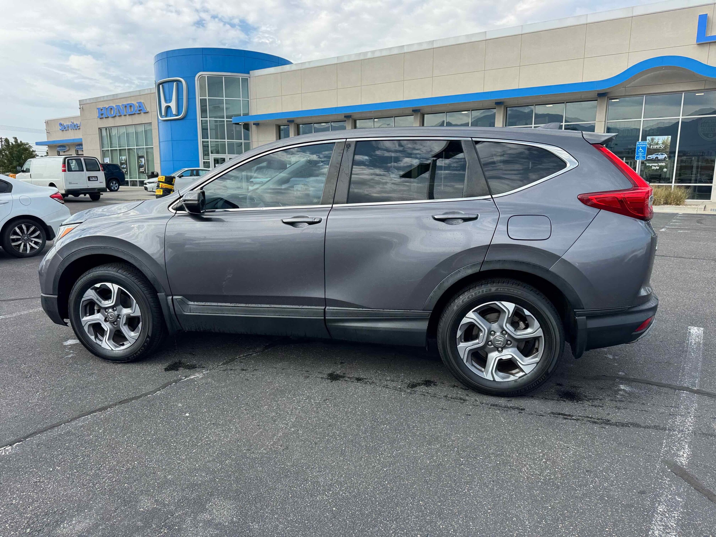 2018 Honda CR-V EX-L photo 2