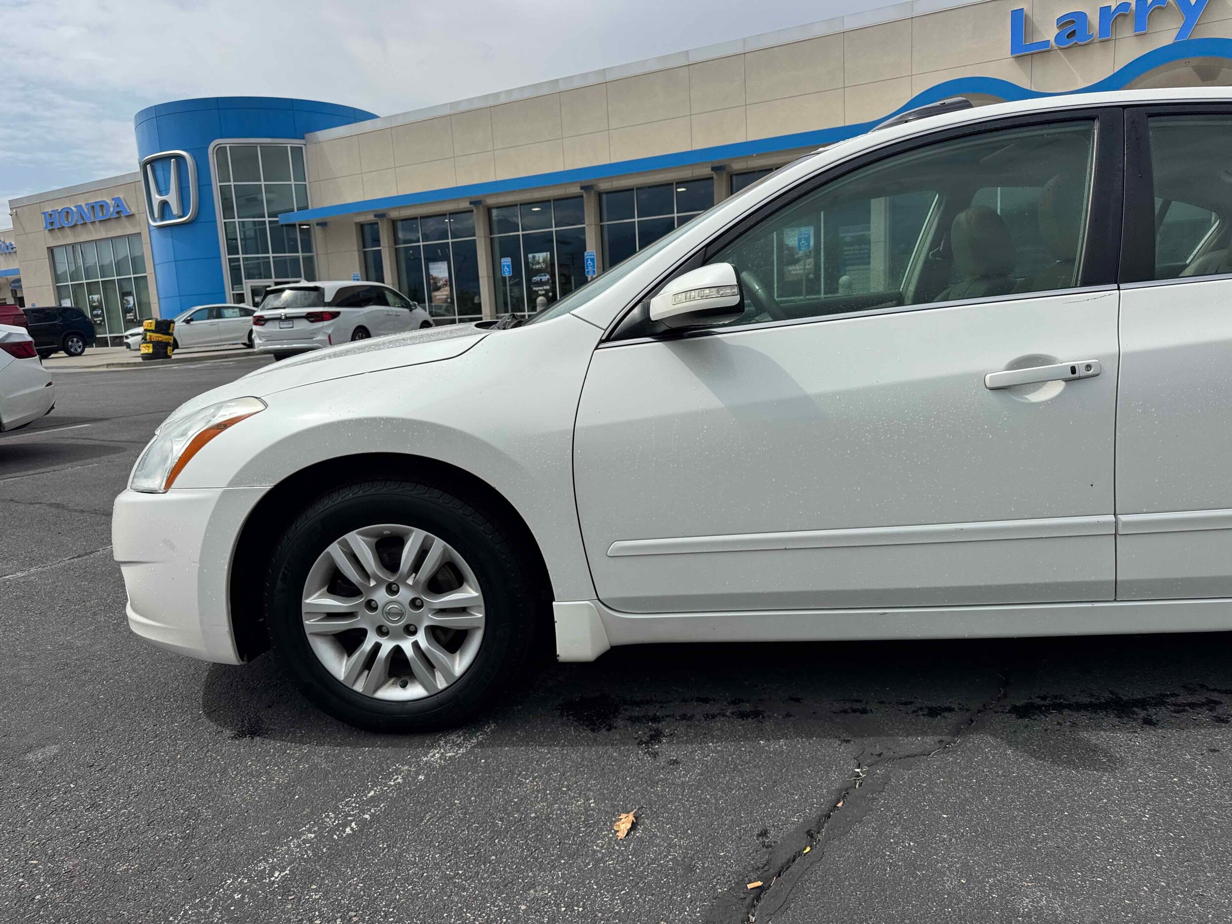 2010 Nissan Altima 2.5 SL photo 3