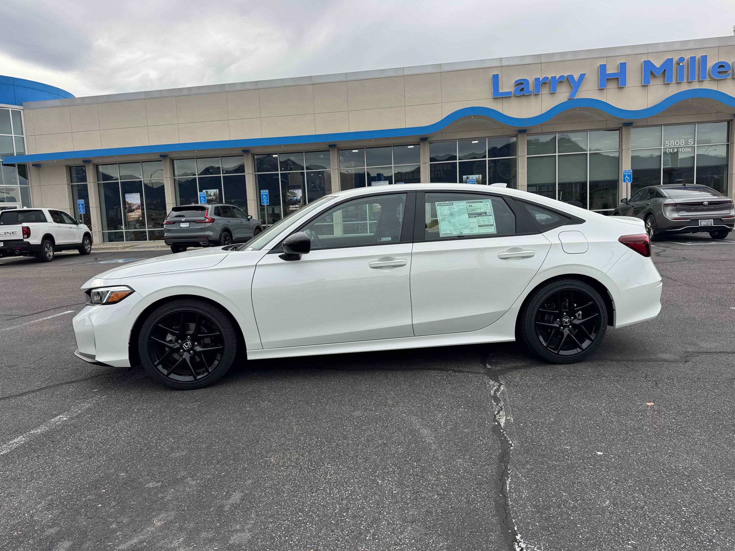 2026 Honda Civic Sport photo 4