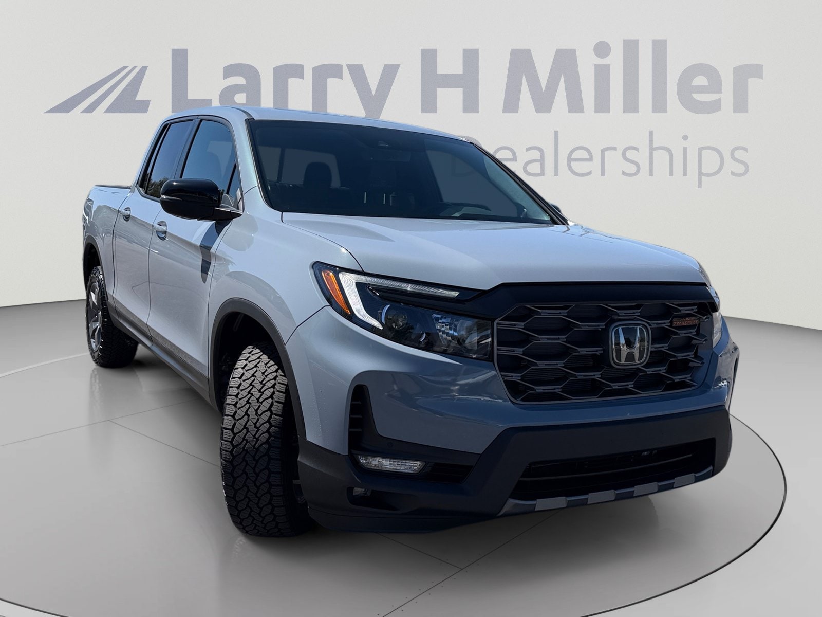 2025 Honda Ridgeline TrailSport - Photo 8