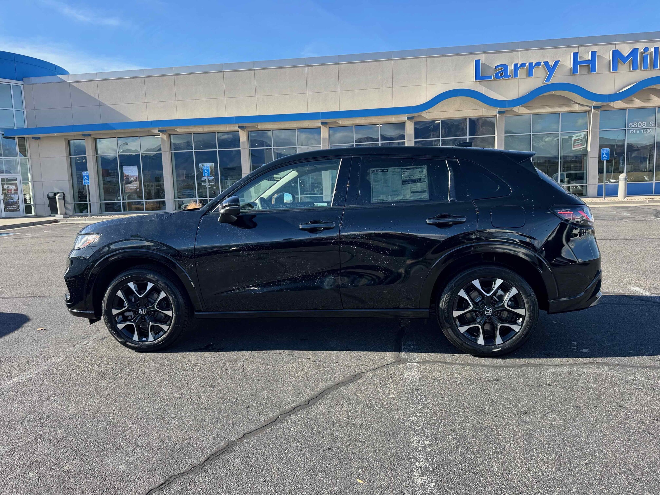 2026 Honda HR-V EX-L photo 4