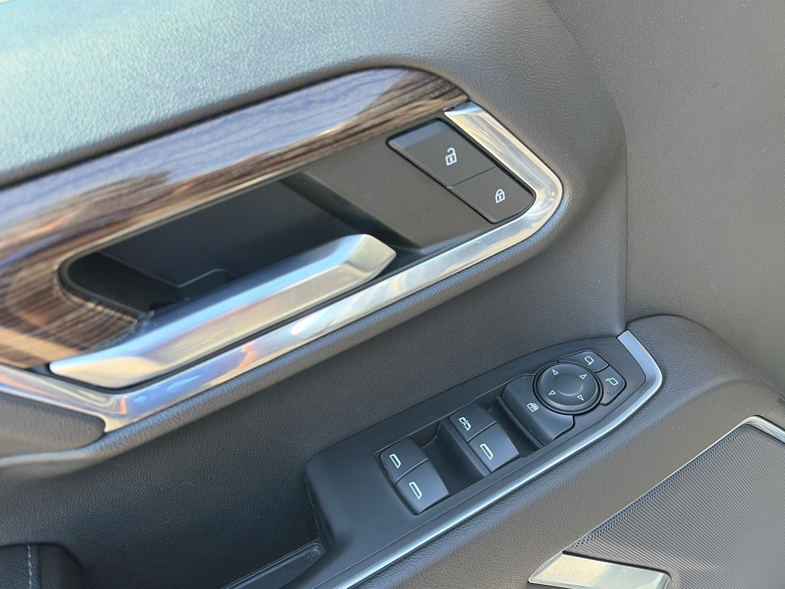 2023 Chevrolet Silverado 1500 LT - Photo 22