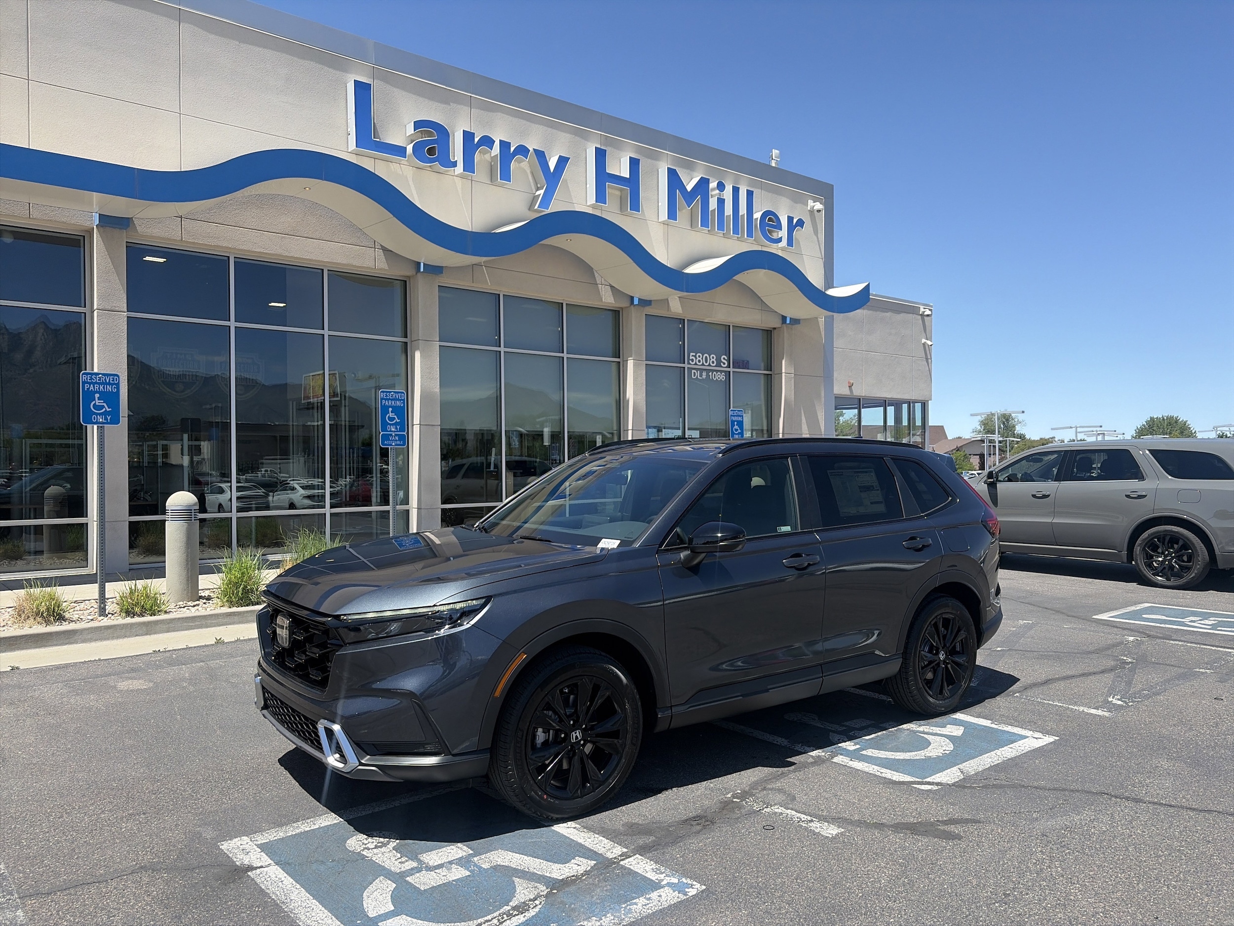 2026 Honda CR-V Hybrid Sport Touring AWD's photo