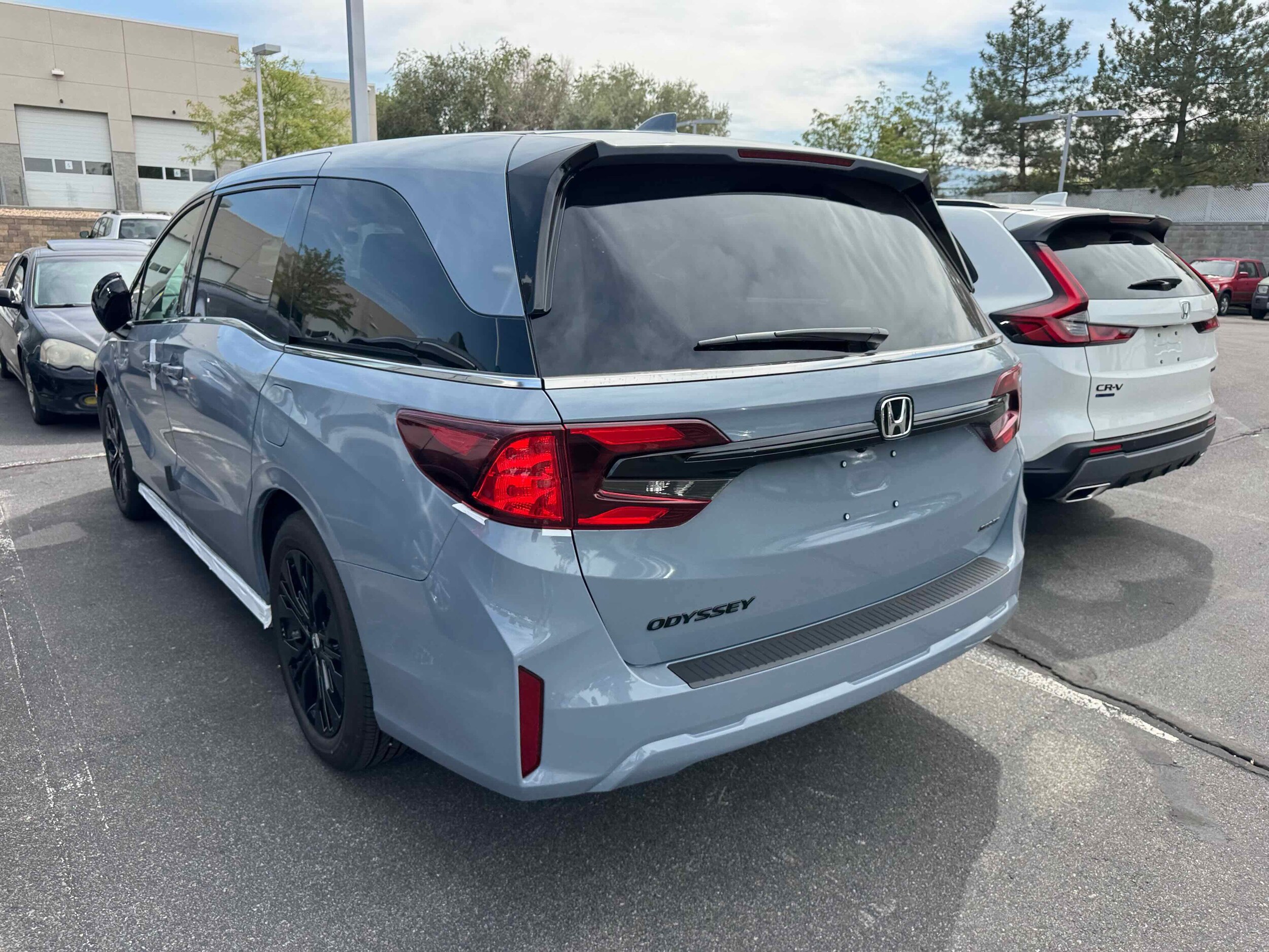 2026 Honda Odyssey photo 3