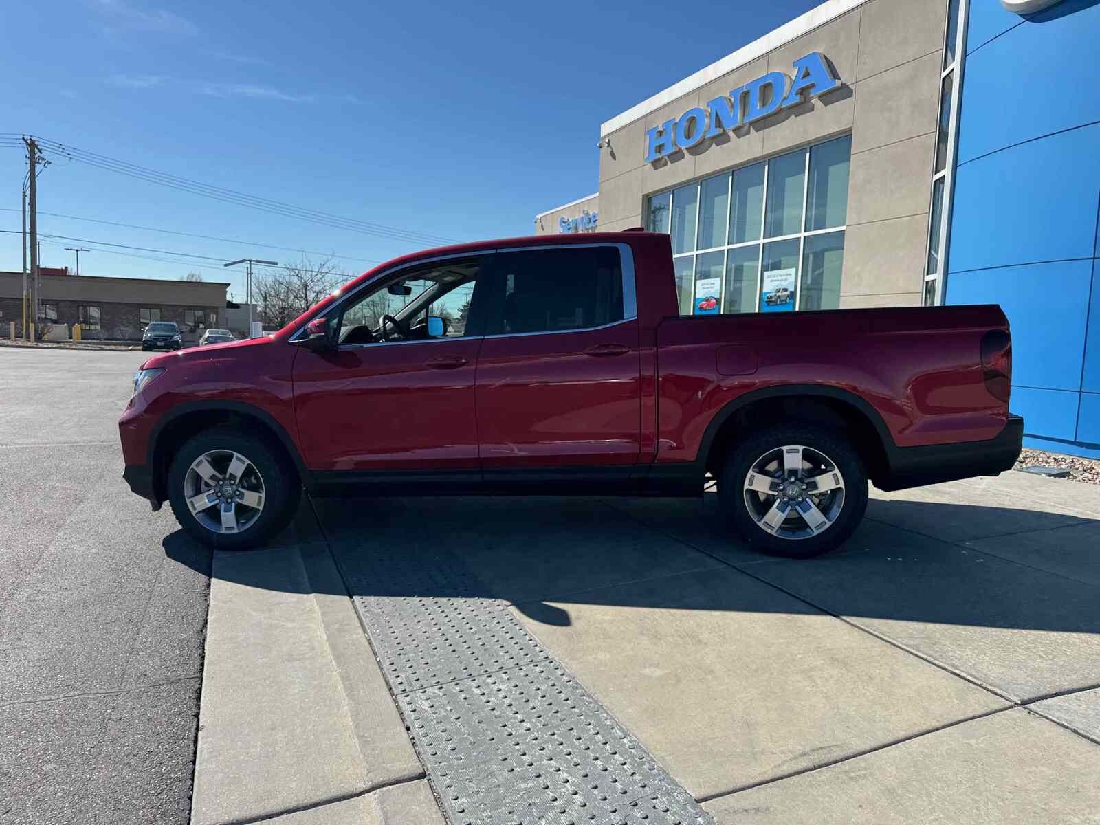 2025 Honda Ridgeline RTL photo 4