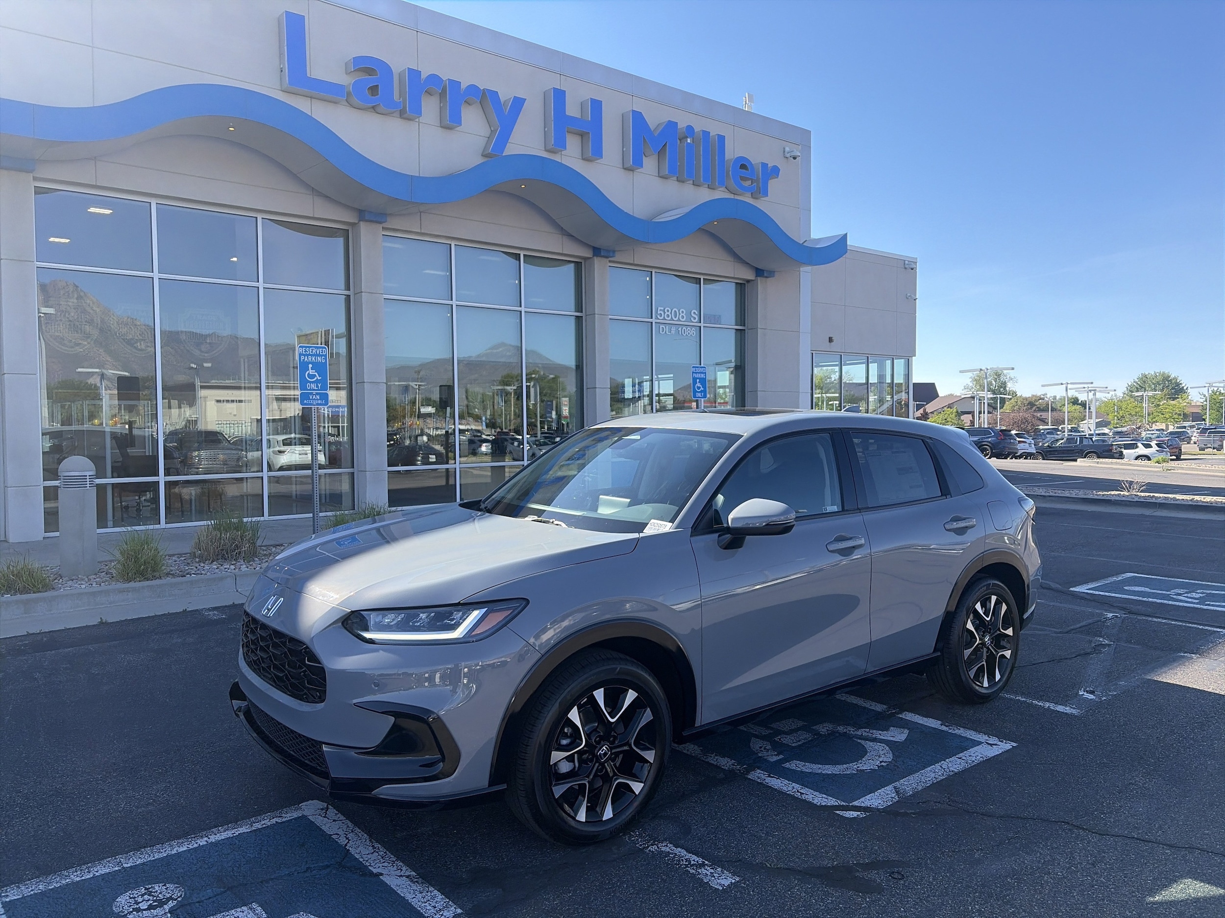 2026 Honda HR-V EX-L AWD's photo