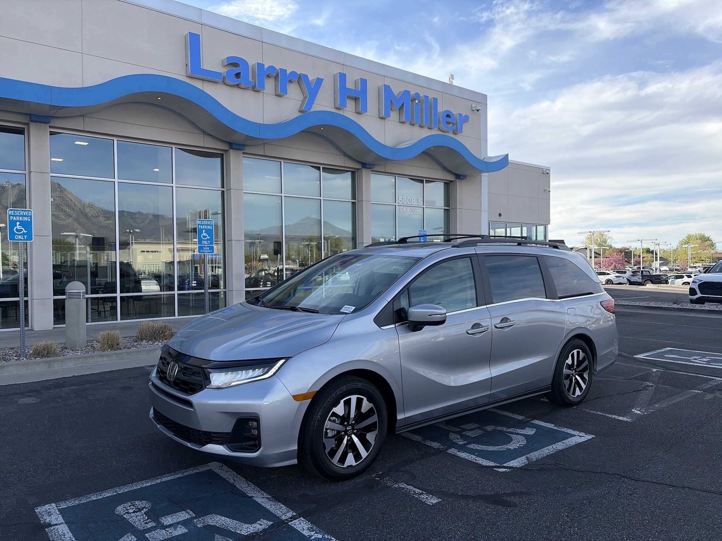 2026 Honda Odyssey EX-L's photo