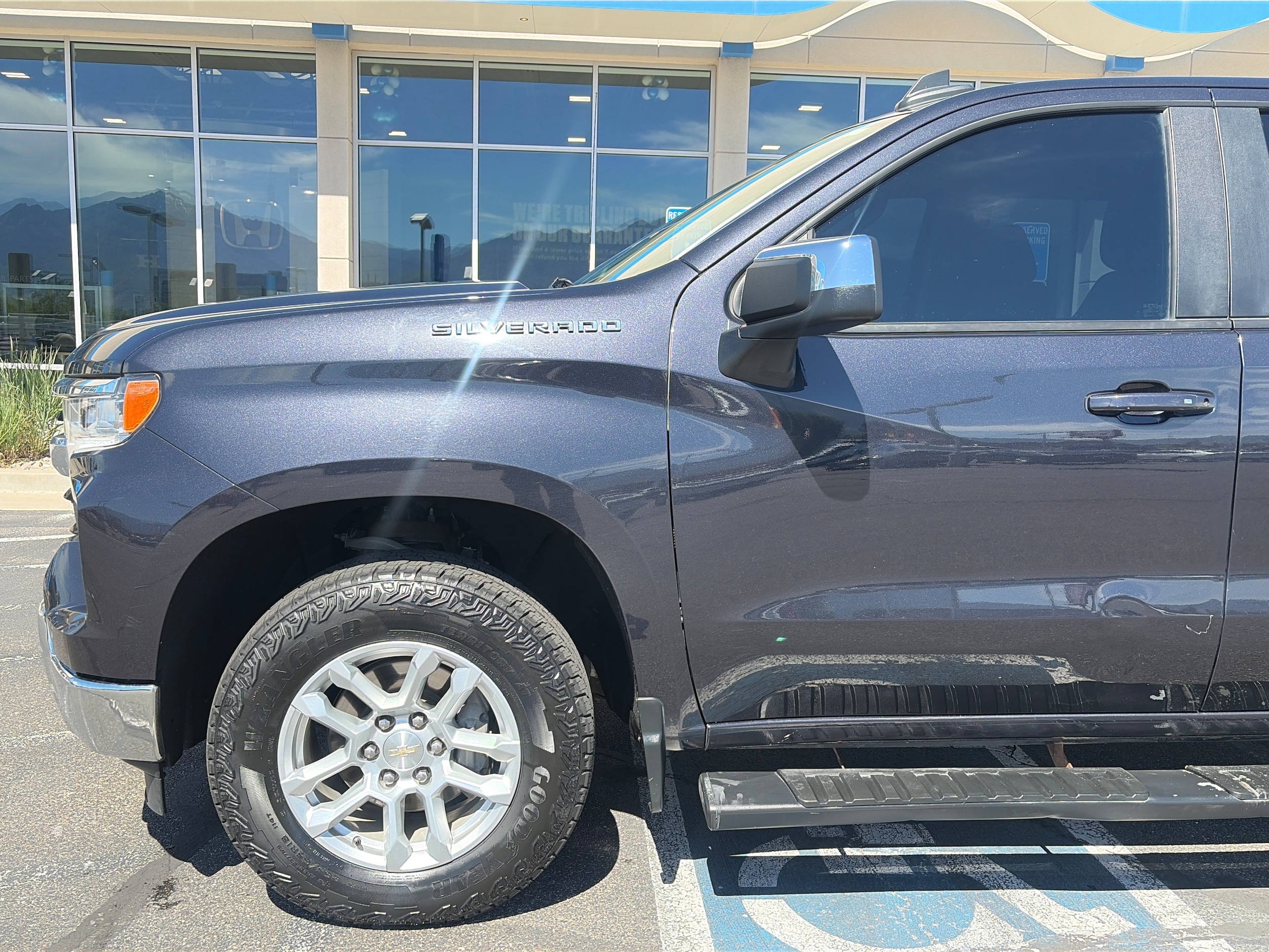 2023 Chevrolet Silverado 1500 LT - Photo 14