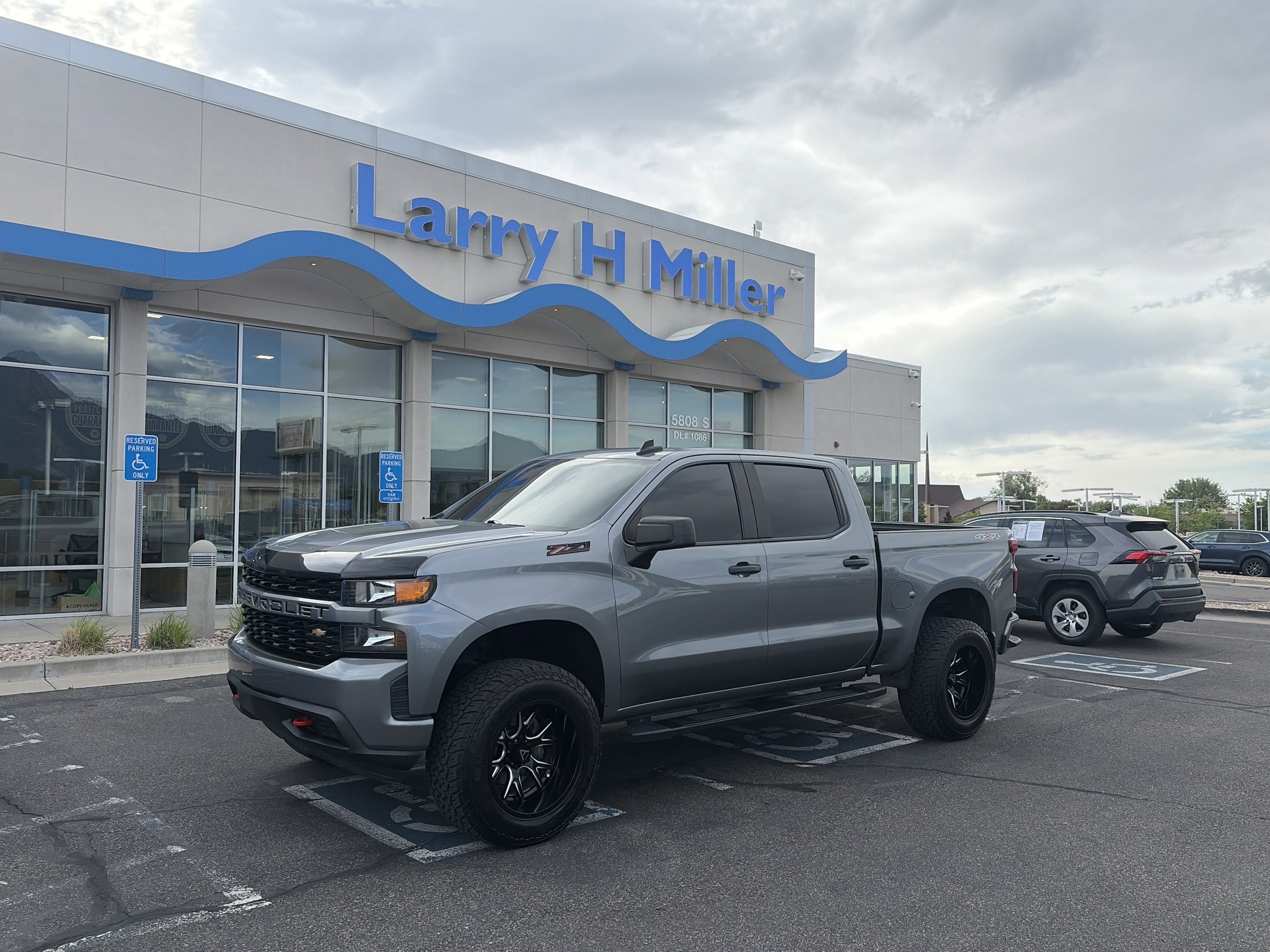 Vehicle Image 1