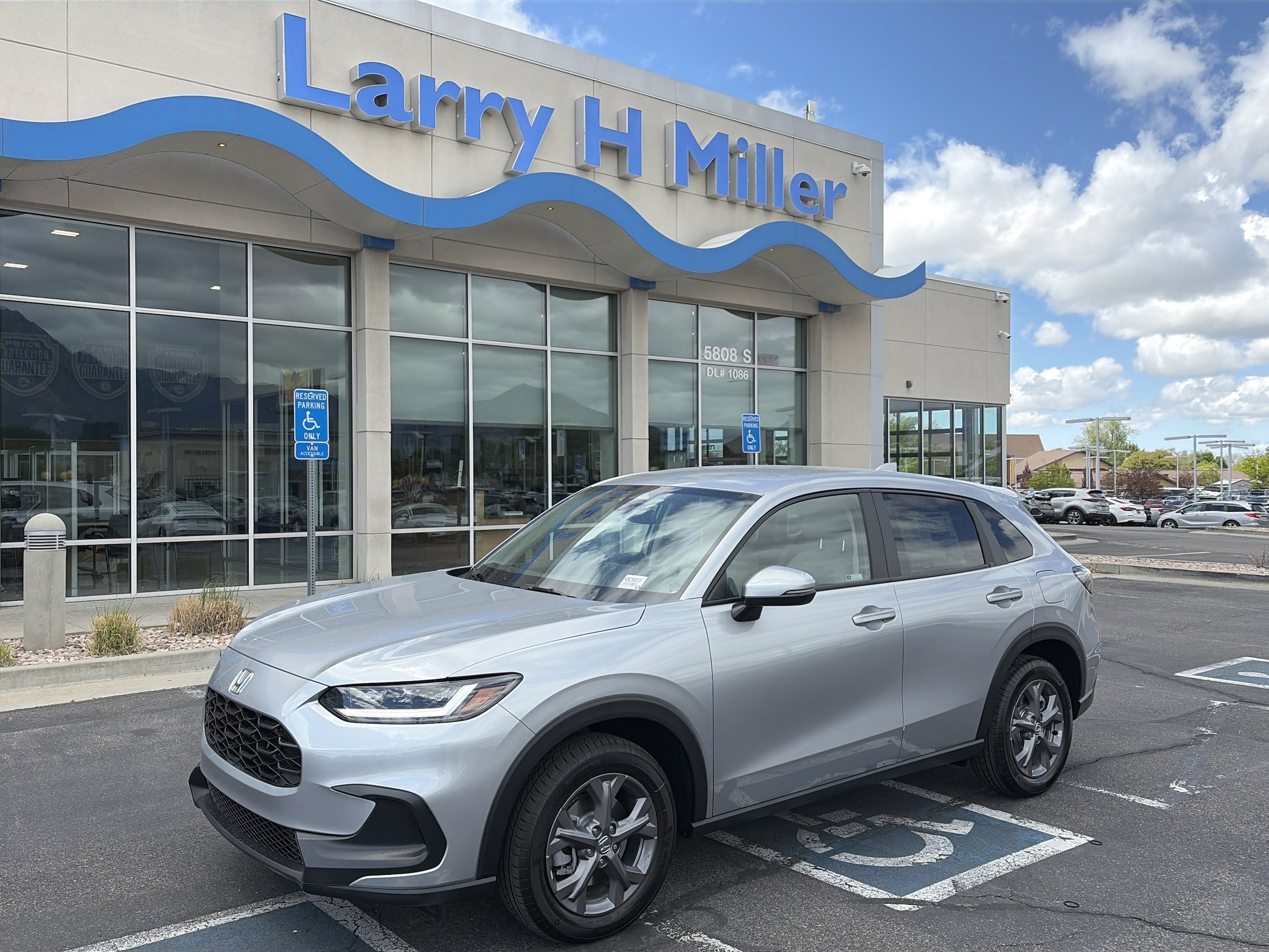 2026 Honda HR-V LX AWD's photo