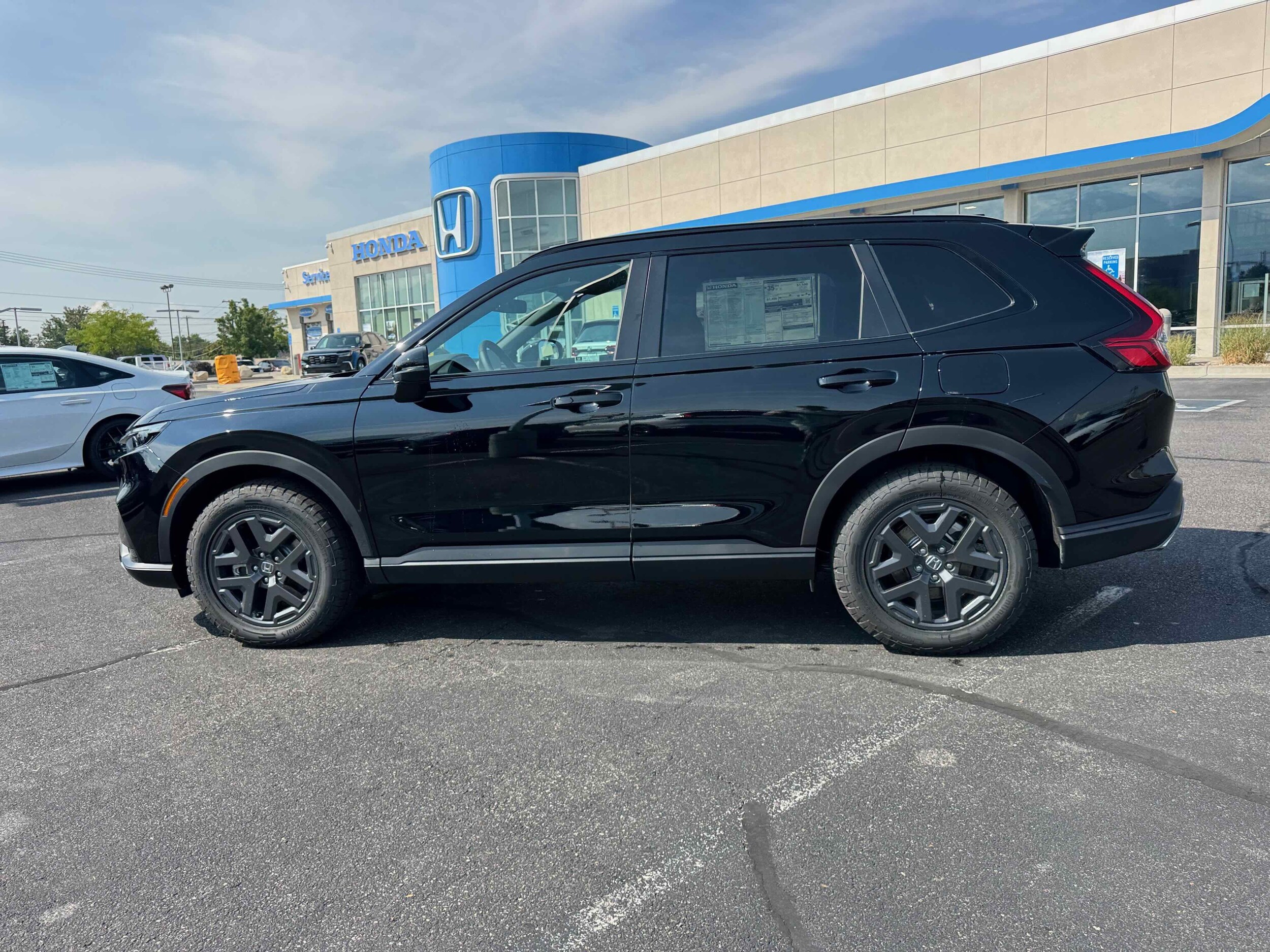 2026 Honda CR-V Hybrid photo 2