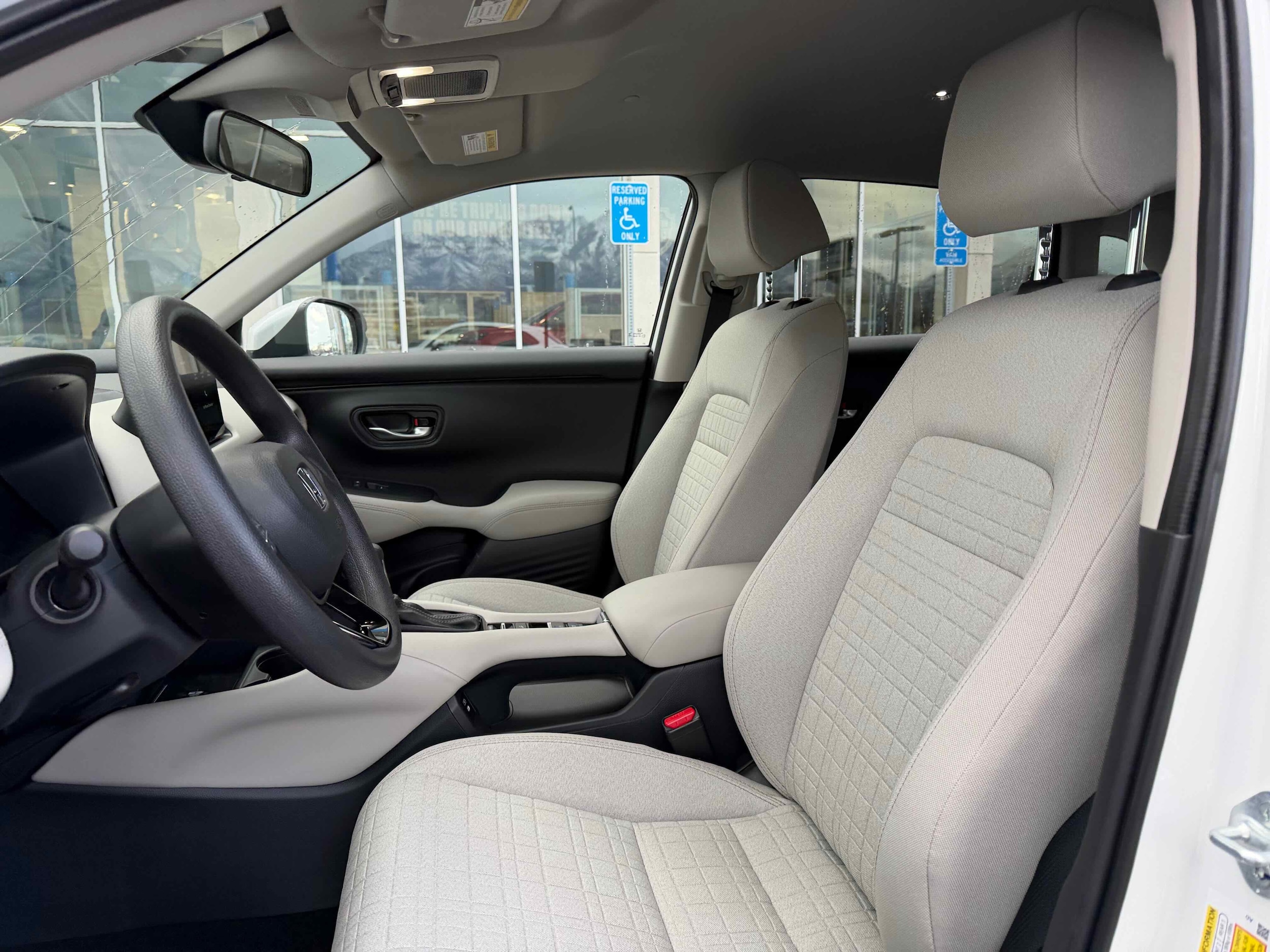 2026 Honda HR-V LX - Photo 16