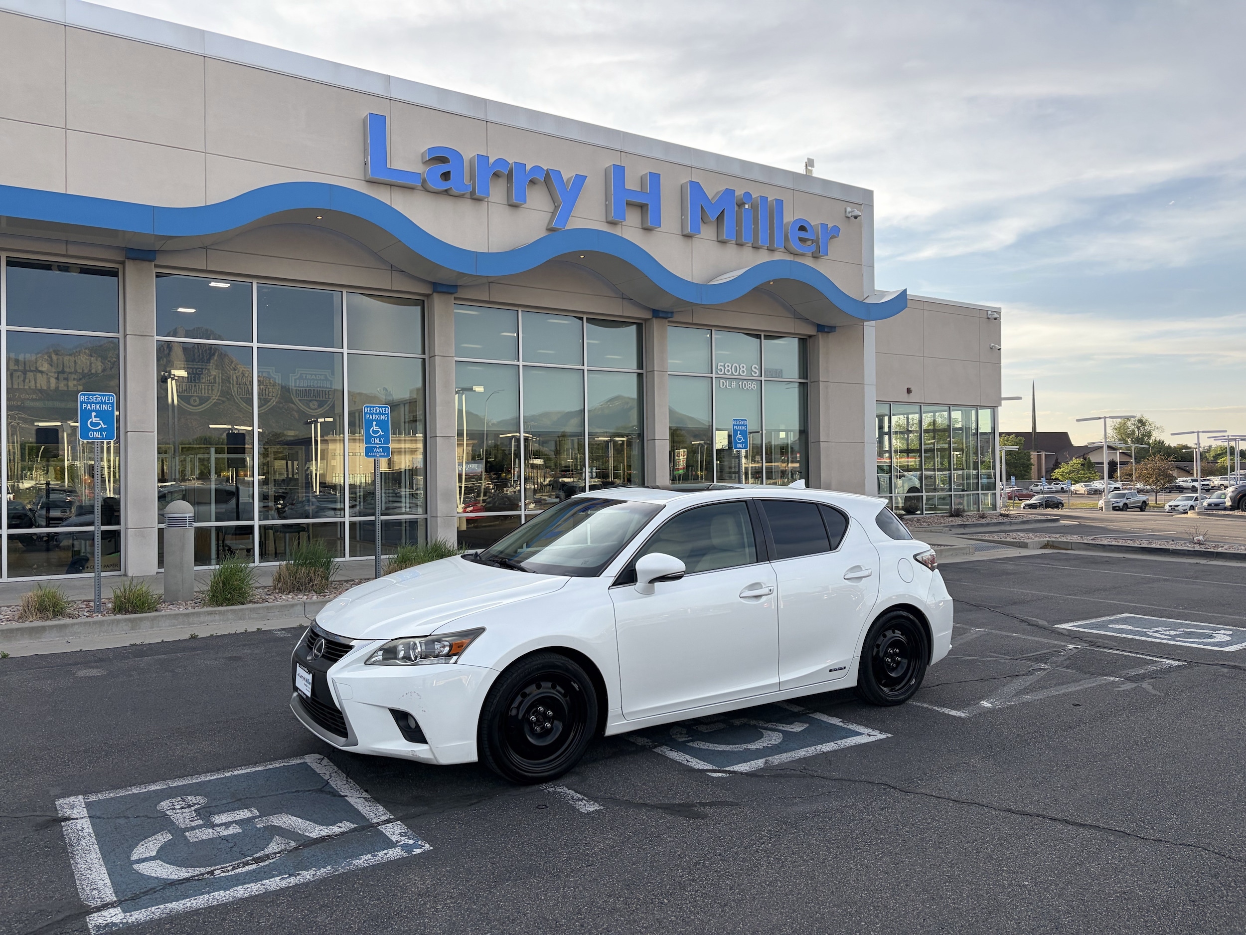 2014 Lexus CT 200h 200h's photo
